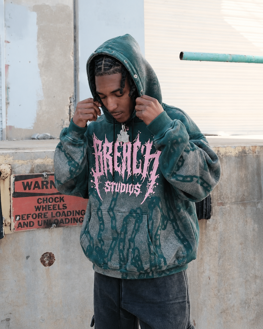 Breach Chain Hoodie Green/Pink