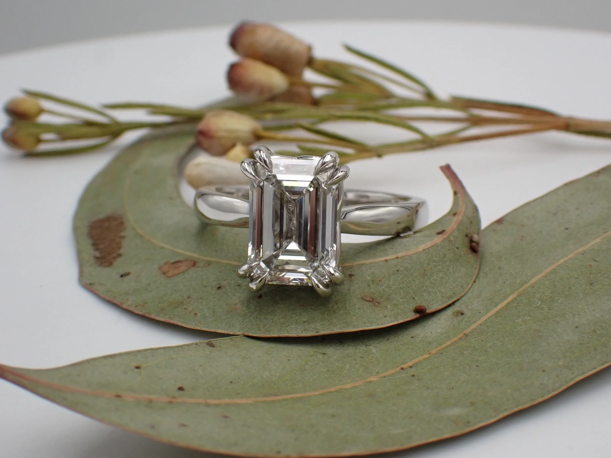 What to Consider When Buying an Engagement Ring