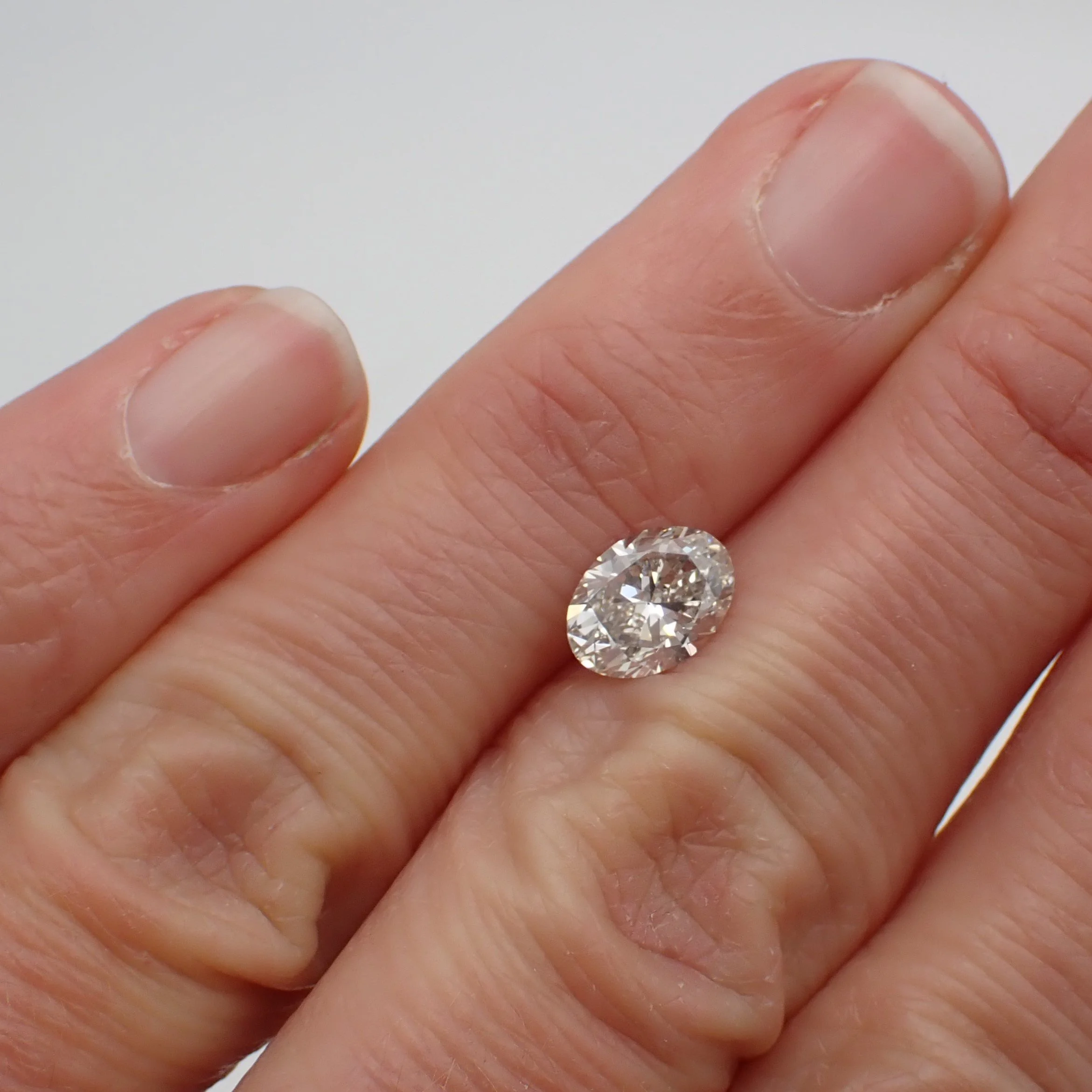 SI1-I-Diamond-Oval Brilliant cut-1.22ct-Scale.JPG