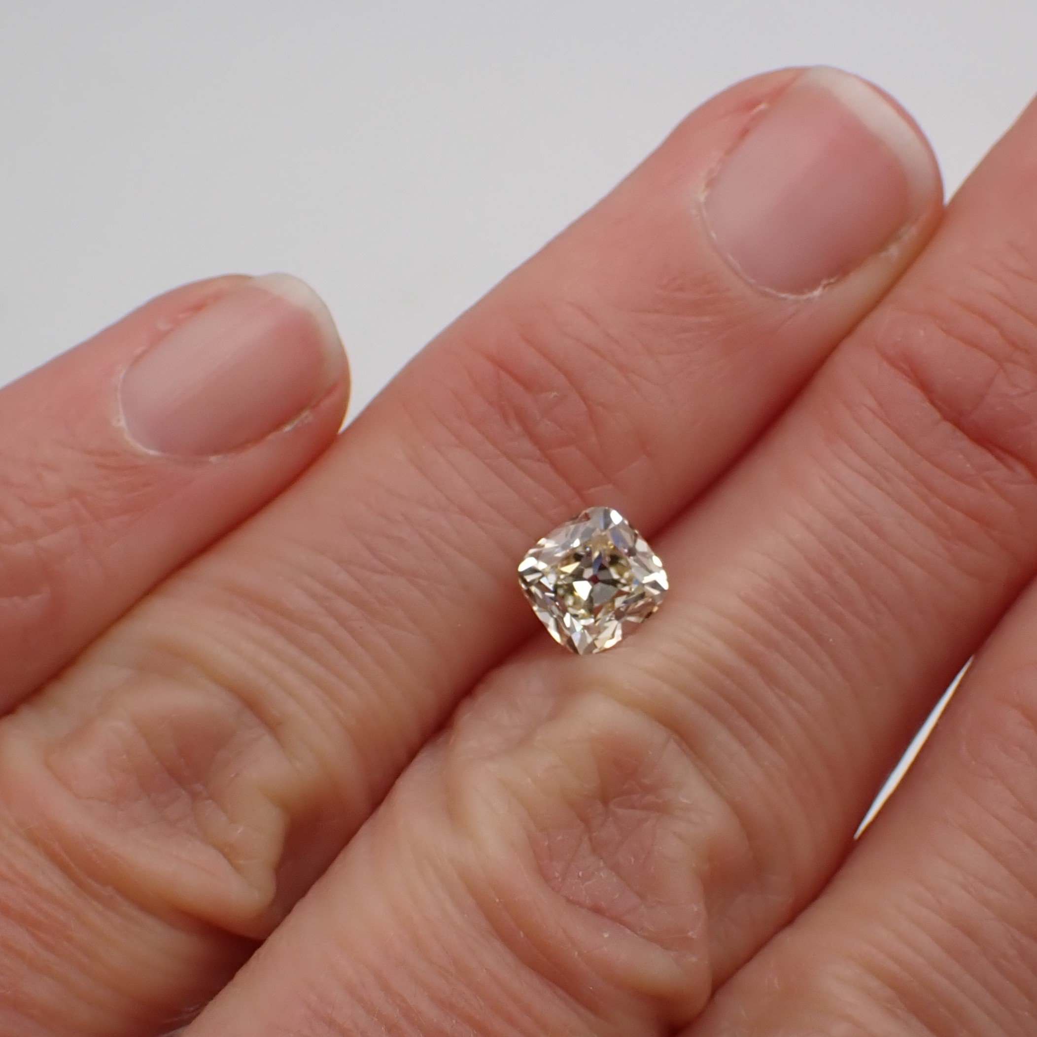 VS2-N-Diamond-Old Mine Brilliant cut-1.21ct-Scale.JPG