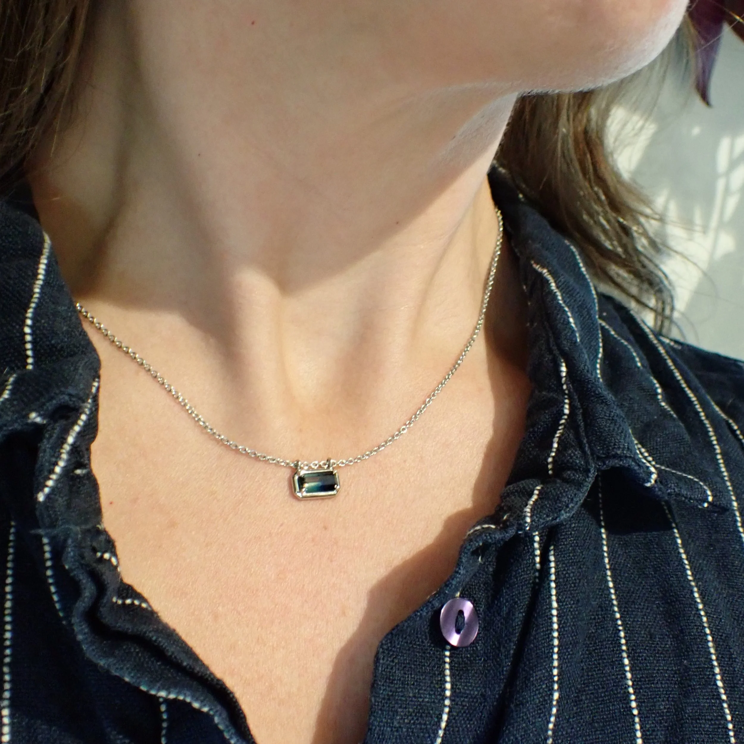 claw-set-cushion-pendant.JPG