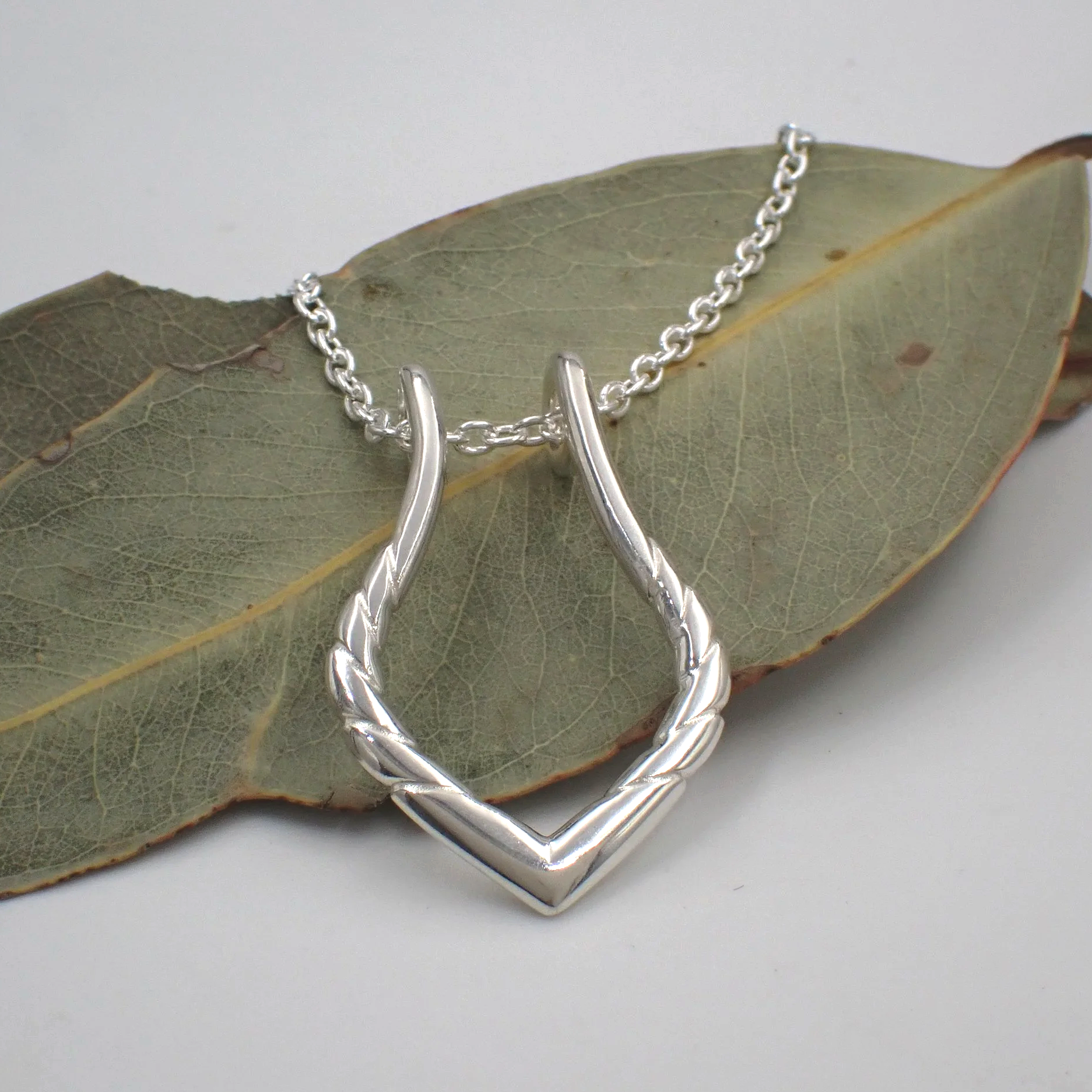 Necklace - Wearable Ring Holder - Twist