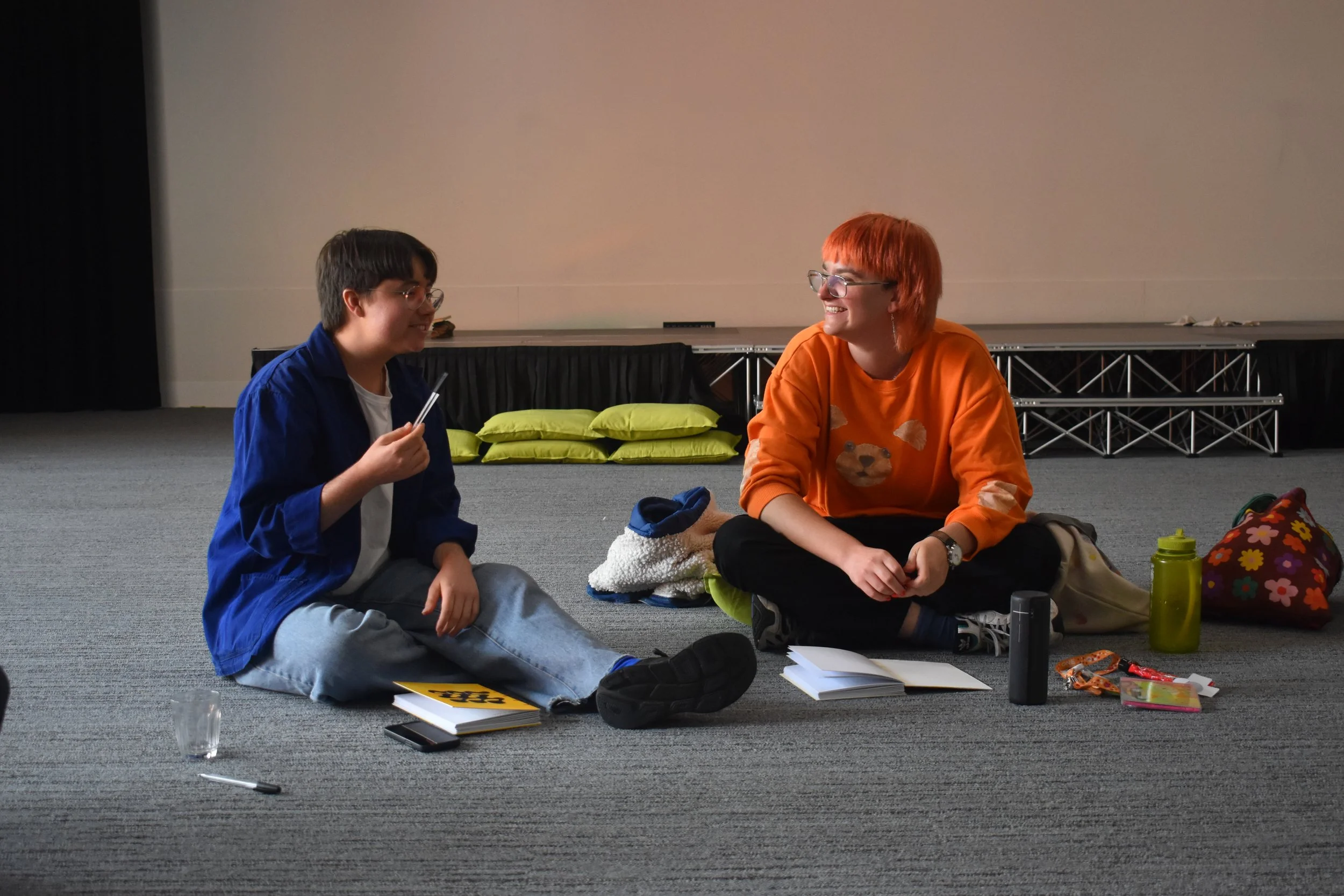 QAC TPA S1 Tay and Zeth seated.JPG
