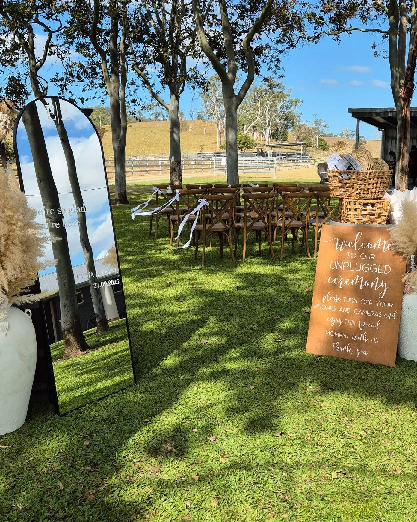 Diamant&eacute; D&eacute;cor &amp; Design ✨

This is our signature styling package &mdash; where we dream, design, and deliver your complete visual concept. We create bespoke mood boards, select textures, tones, and install every piece with care.

Th