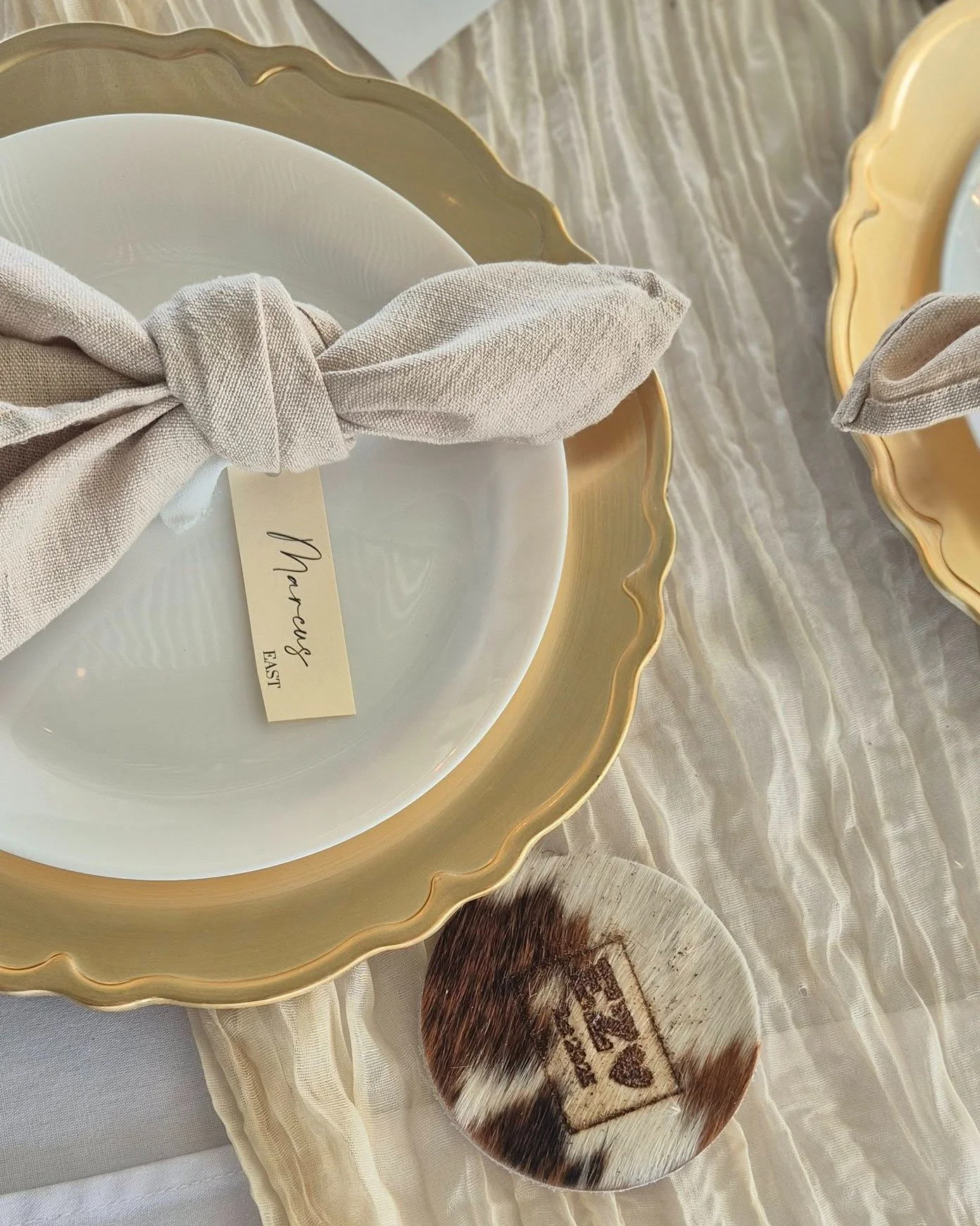 The power of a good colour palette. 🎨

Whether you're drawn to soft, romantic pastels or bold, statement-making jewel tones, your colour story sets the mood for your entire celebration. We work closely with each couple to develop a palette that feel