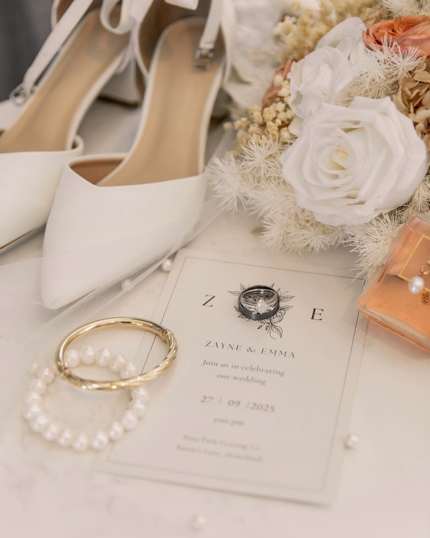 Wedding Planning 101: The Timeline. ⏰

Wondering when to book your planner, photographer, and venue? We've put together a simple guide to help you navigate the planning process without the stress.

The earlier you start, the more options you have &md