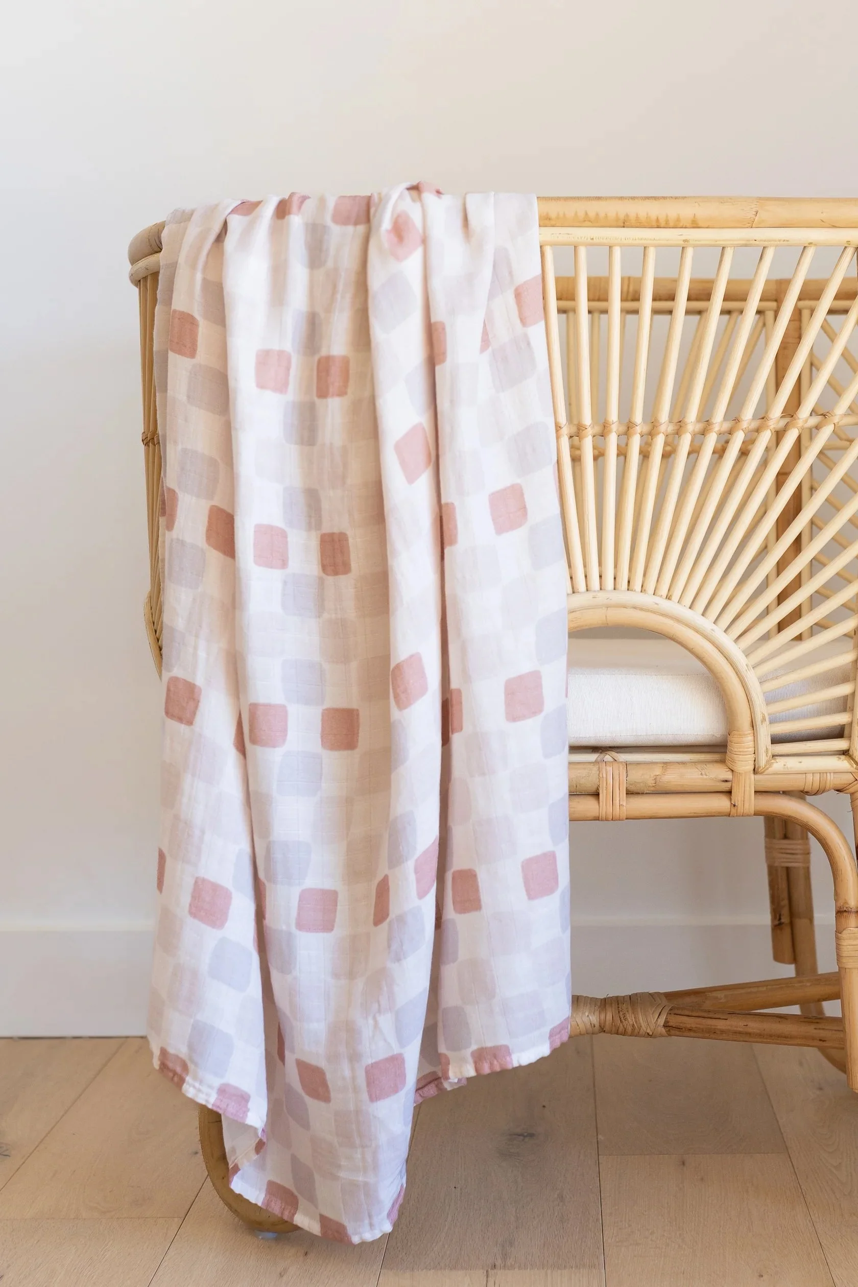 cherry-blossom-baby-swaddle-coco-&-len-posies-en-pointe.jpg
