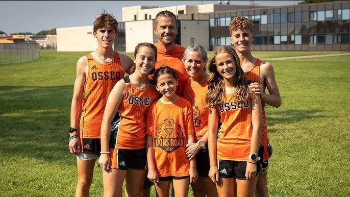 A group picture of Osseo Cross Country runners