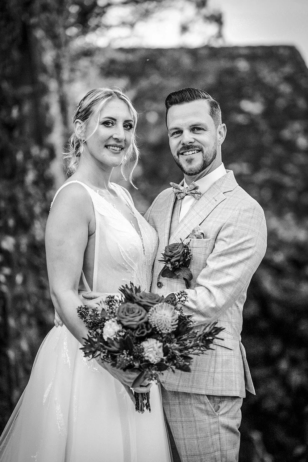 20251031_12-54-35_Sarah_Raphi_Hochzeit_56mm_BW.jpg