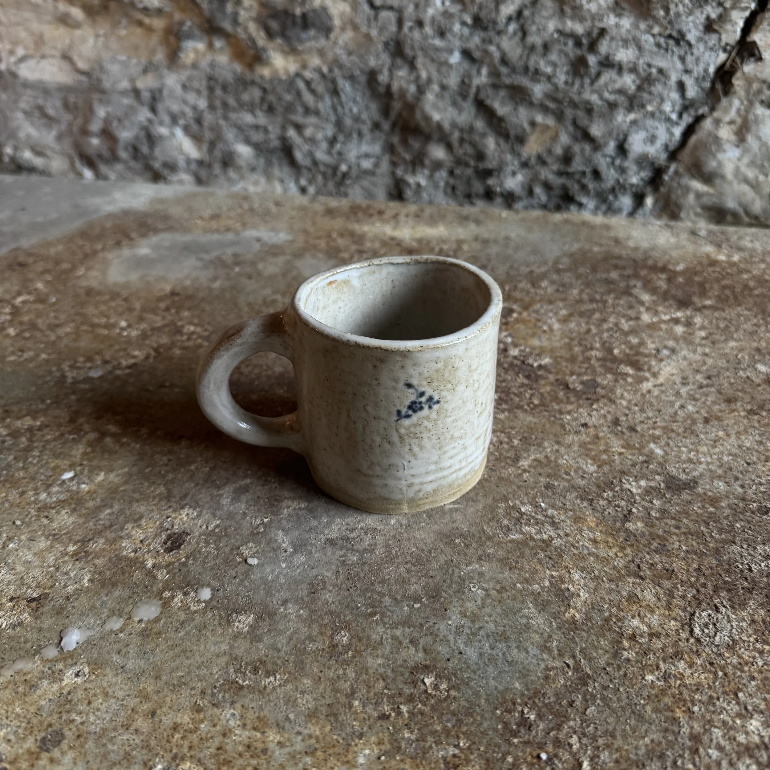 Little blue flower cup