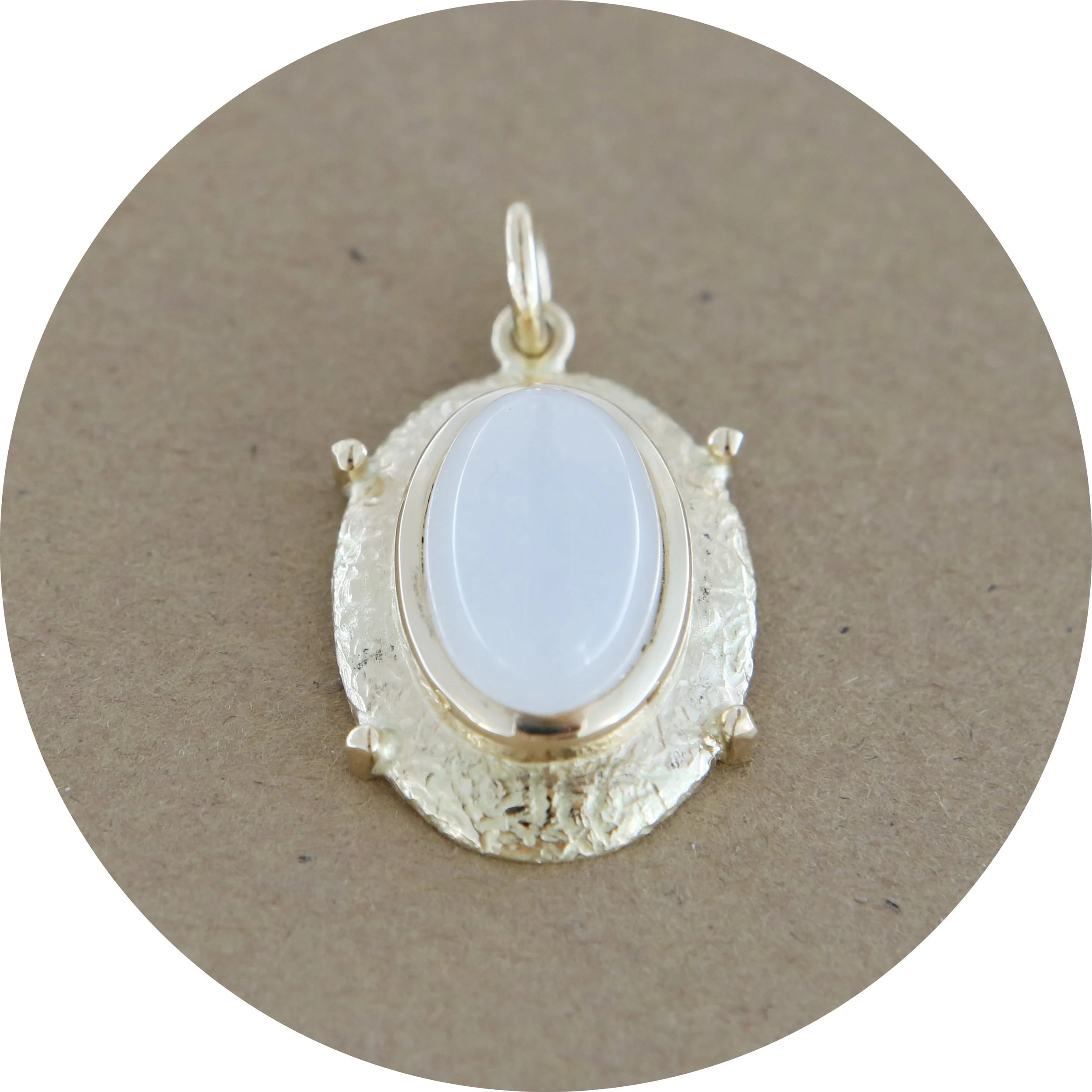 Nature's Art Anhänger in Gelbgold