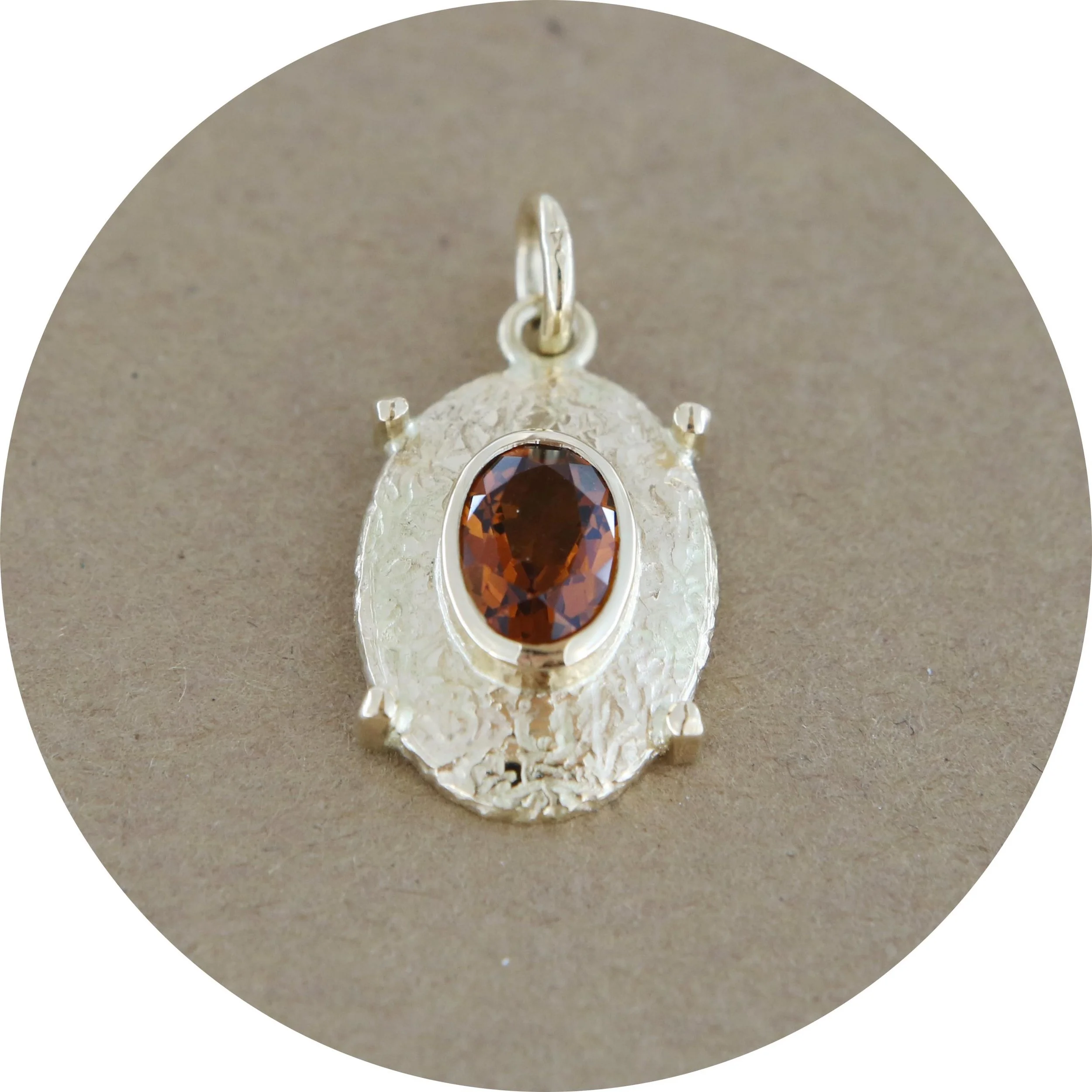 Nature's Art Anhänger in Gelbgold