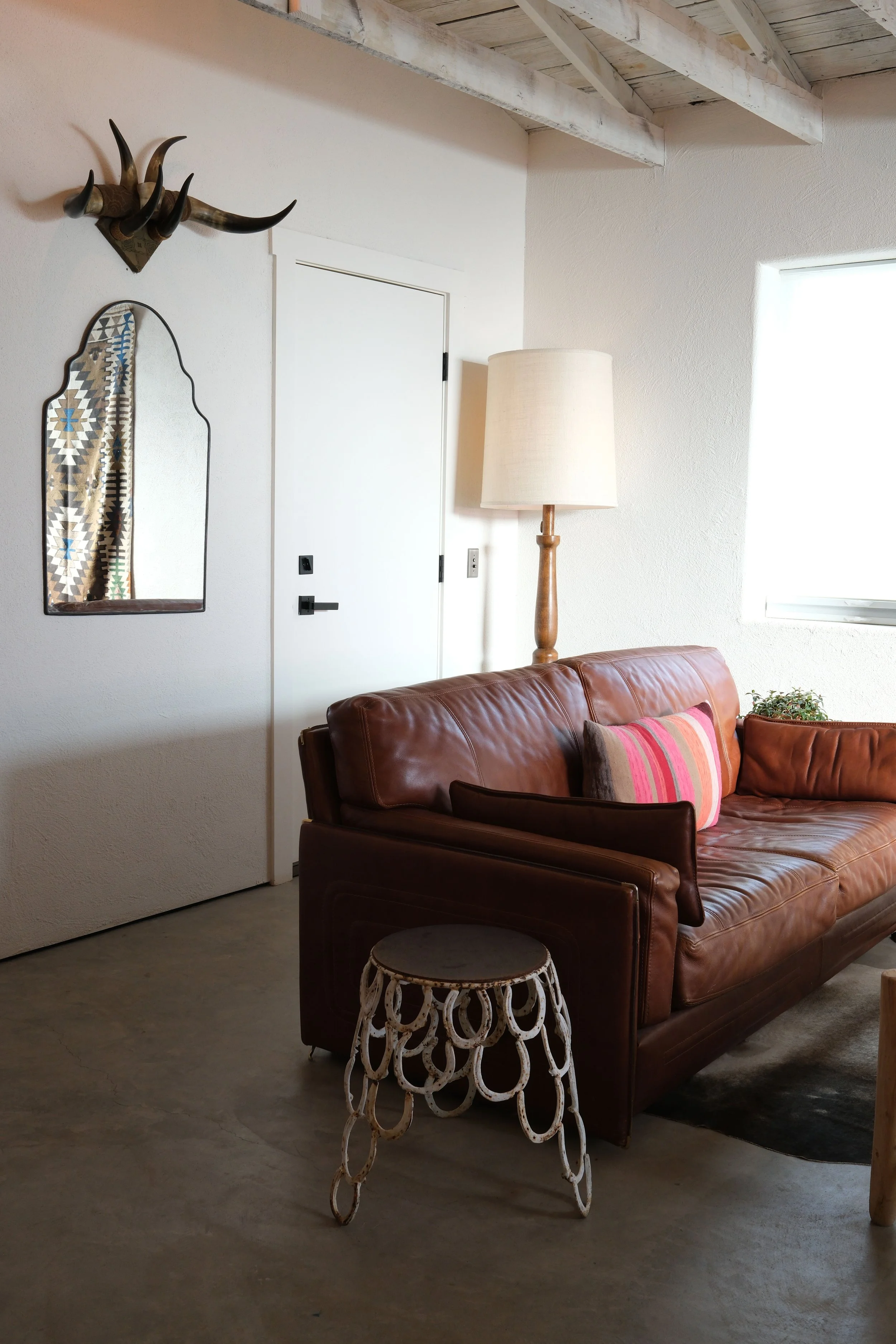 Commonwealth-Interior-Design-Marfa-Texas_Motel-Guest-Room-Sofa.jpg