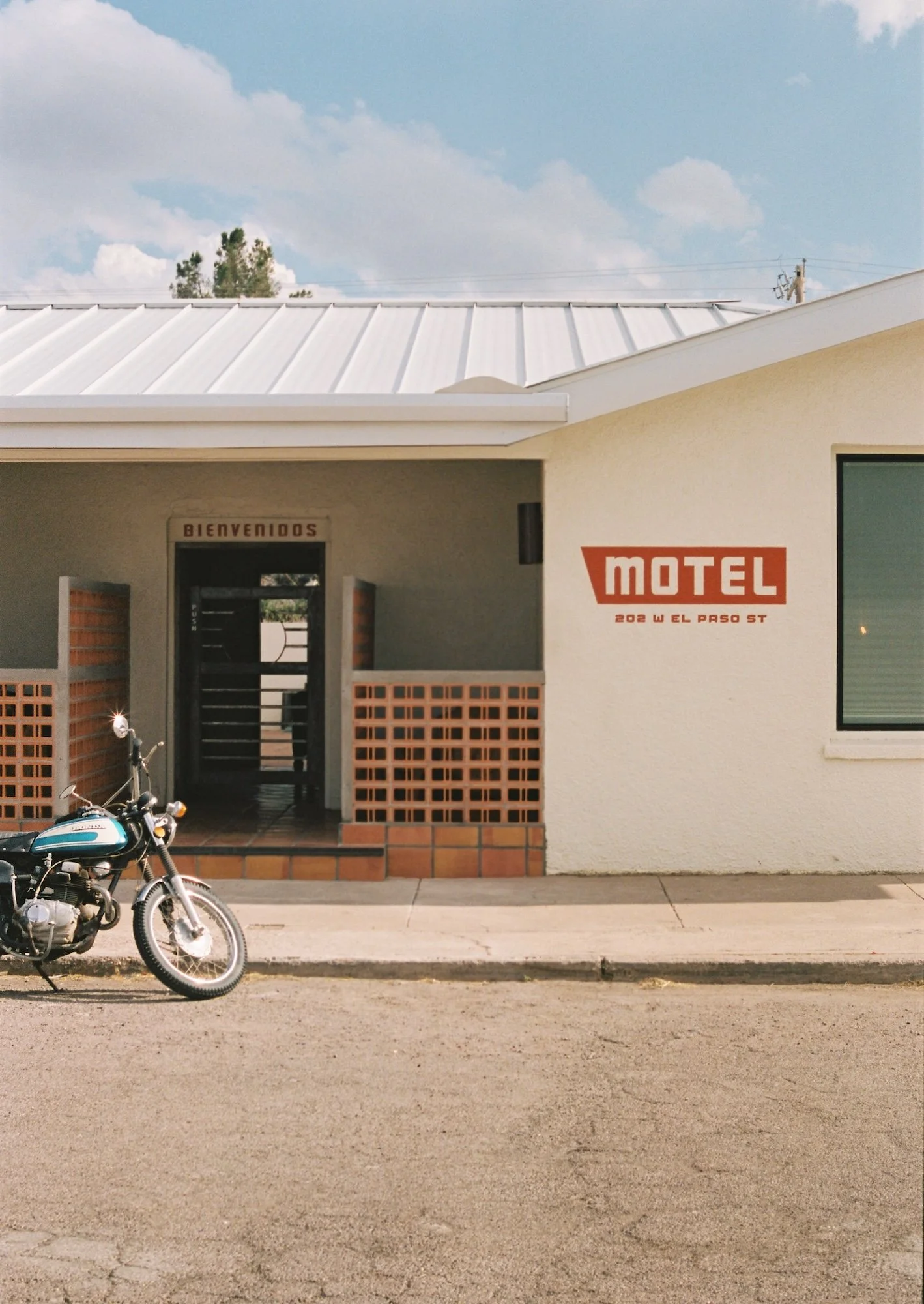 Commonwealth-Interior-Design-Marfa-Texas-Motel-Motel-El-Paso-Welcome.jpg