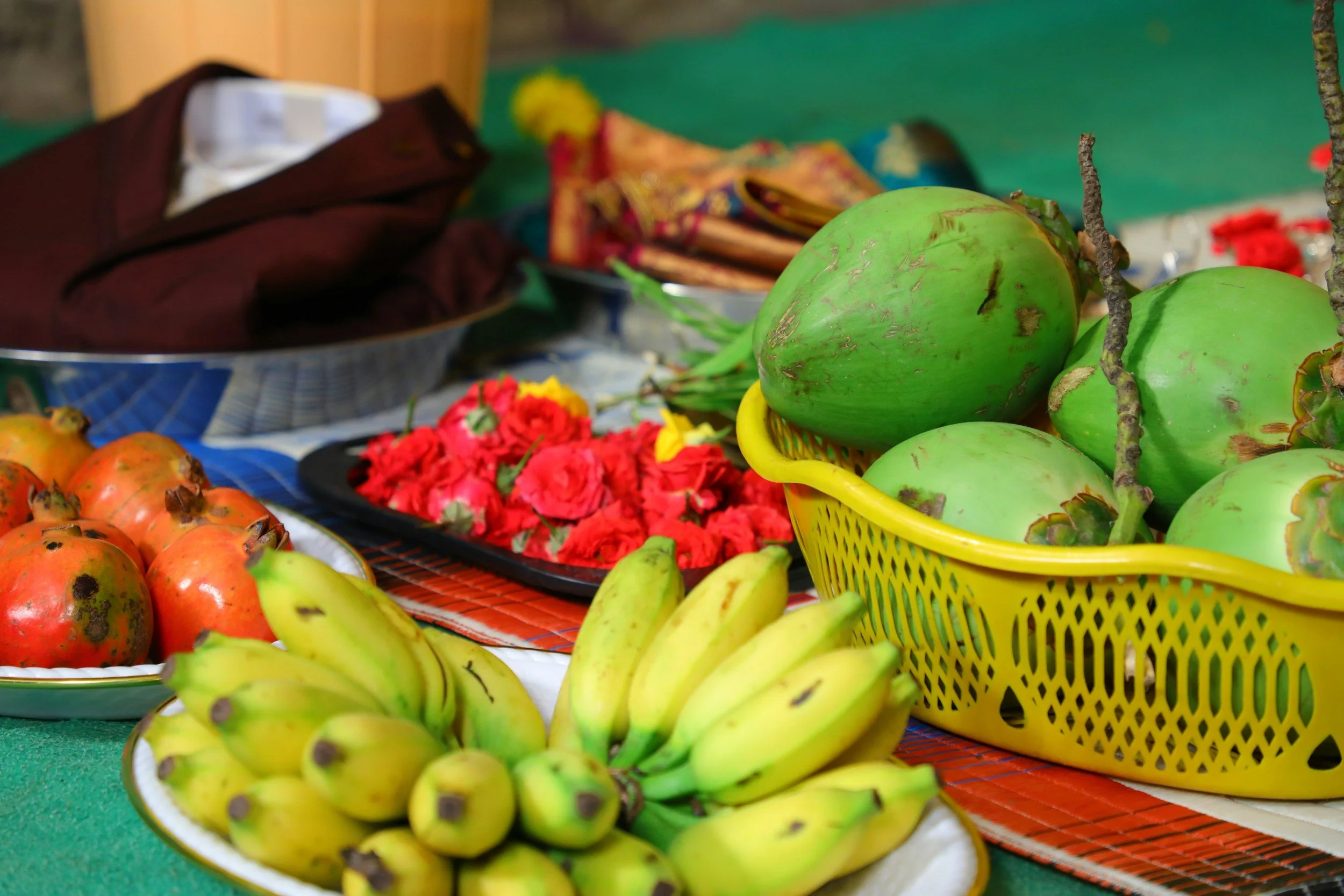 Spices, chillis and tropical fruit