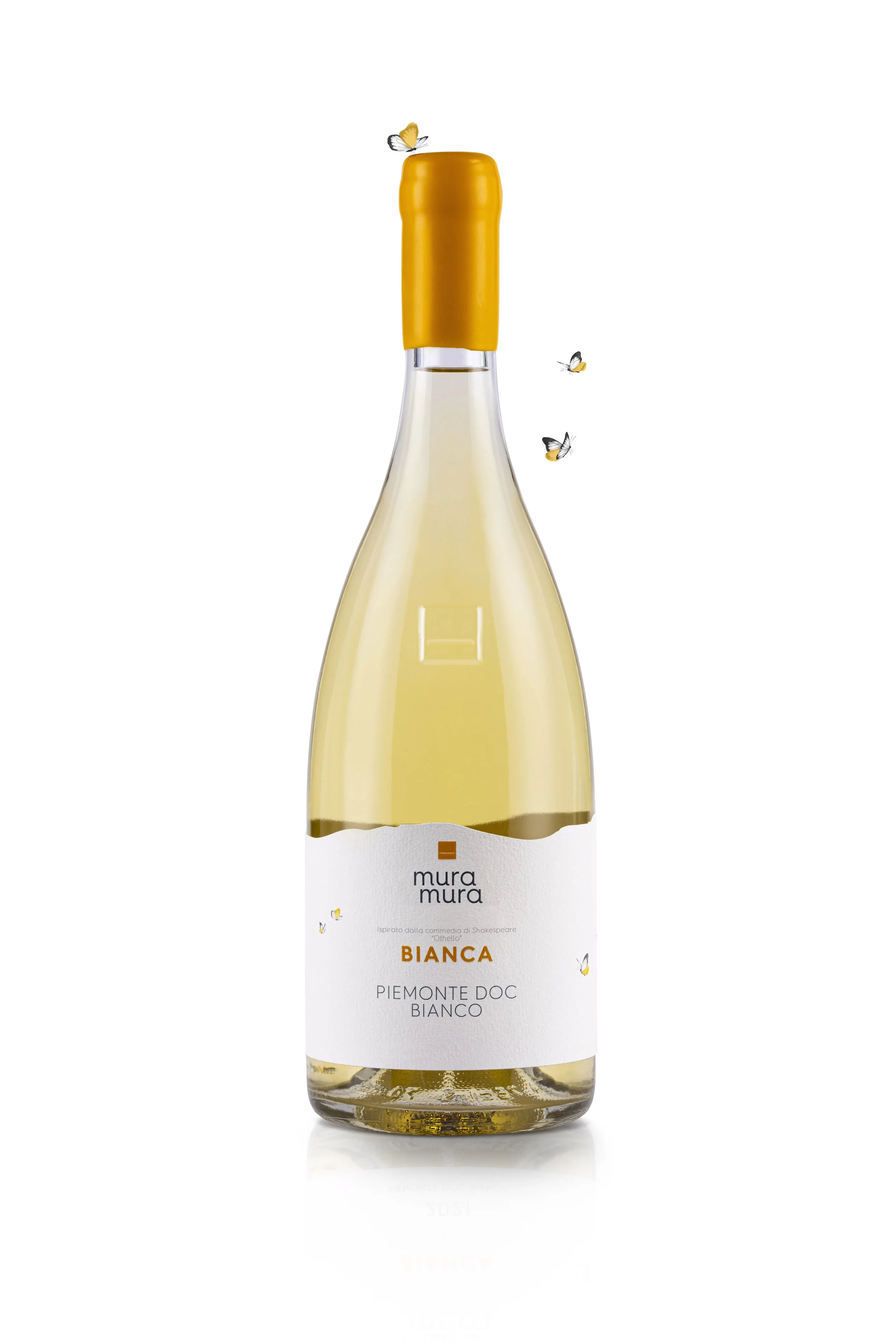Mura Mura - Bottiglie / Bottles - Rigore e Fantasia - Vini piemontesi / Piedmont wines - Langhe e Monferrato / Langhe and Monferrato - Migliori vini italiani / Best Italian wines - Vini premiati / Award-winning wines - Con voti alti / High-rated