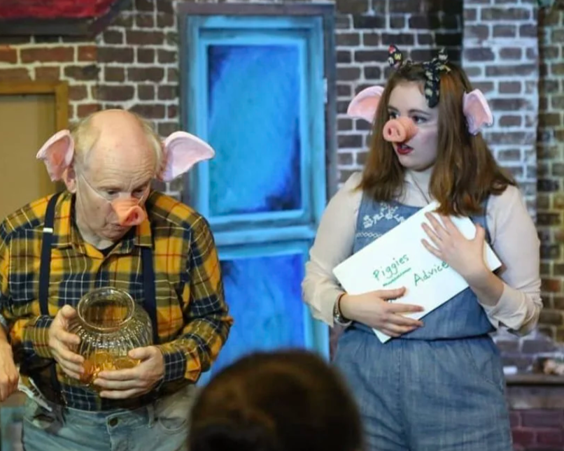 'Hey Piggy, Piggy' - Théâtre Sans Frontières