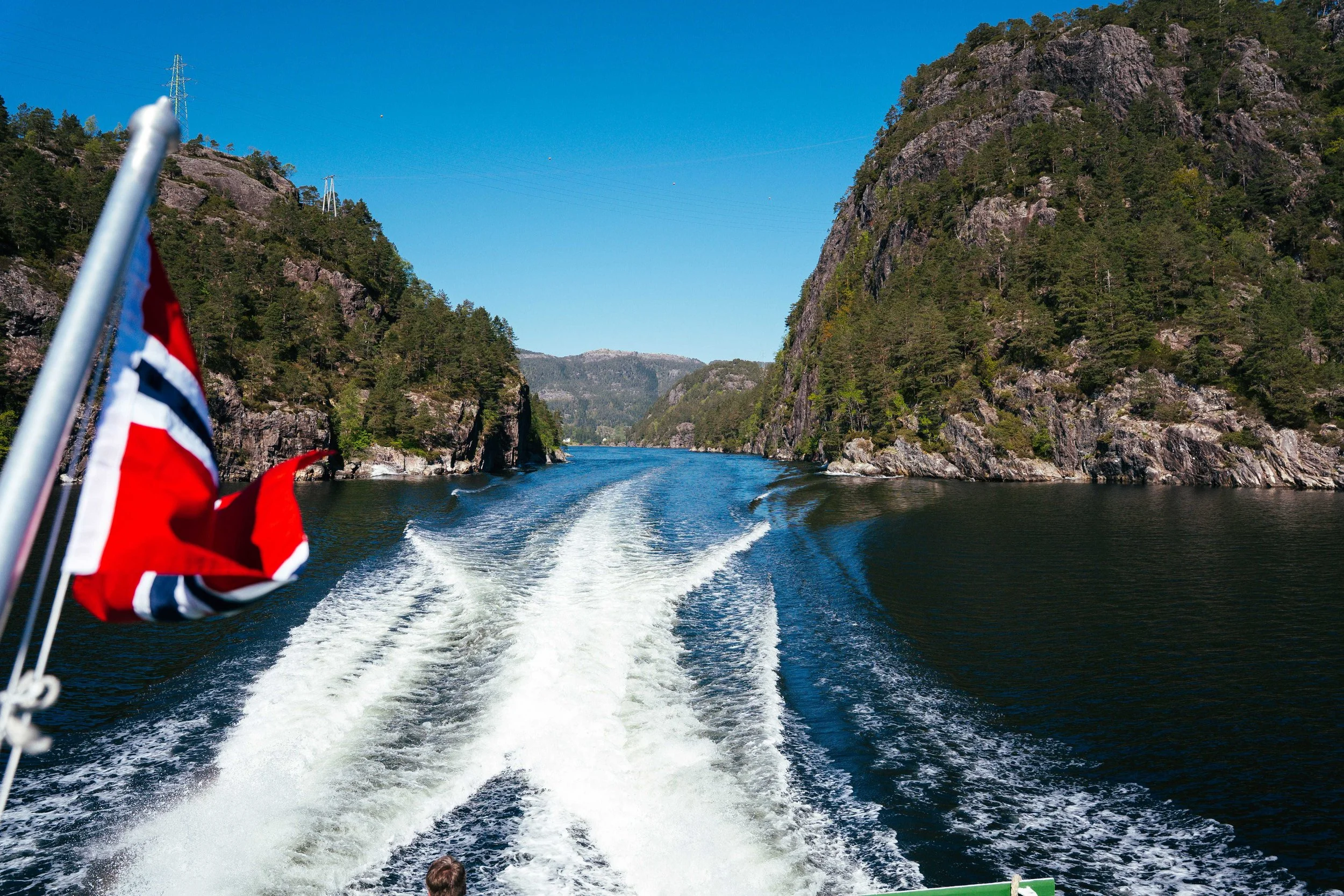 Fjord Charter Explorer - Mostraumen-202 compressed.jpg