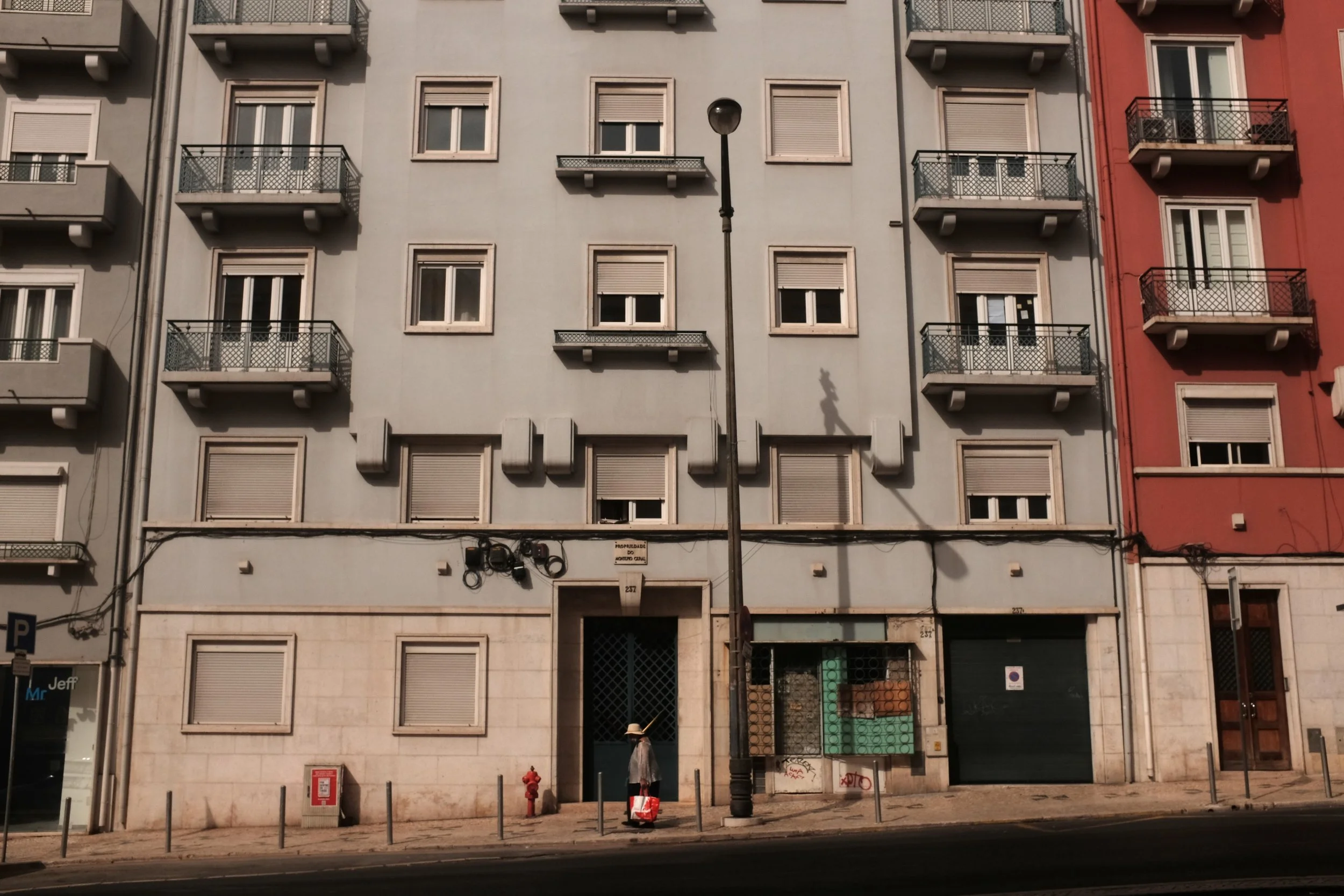 EL HÁBITO DE HABITAR EL RUIDO