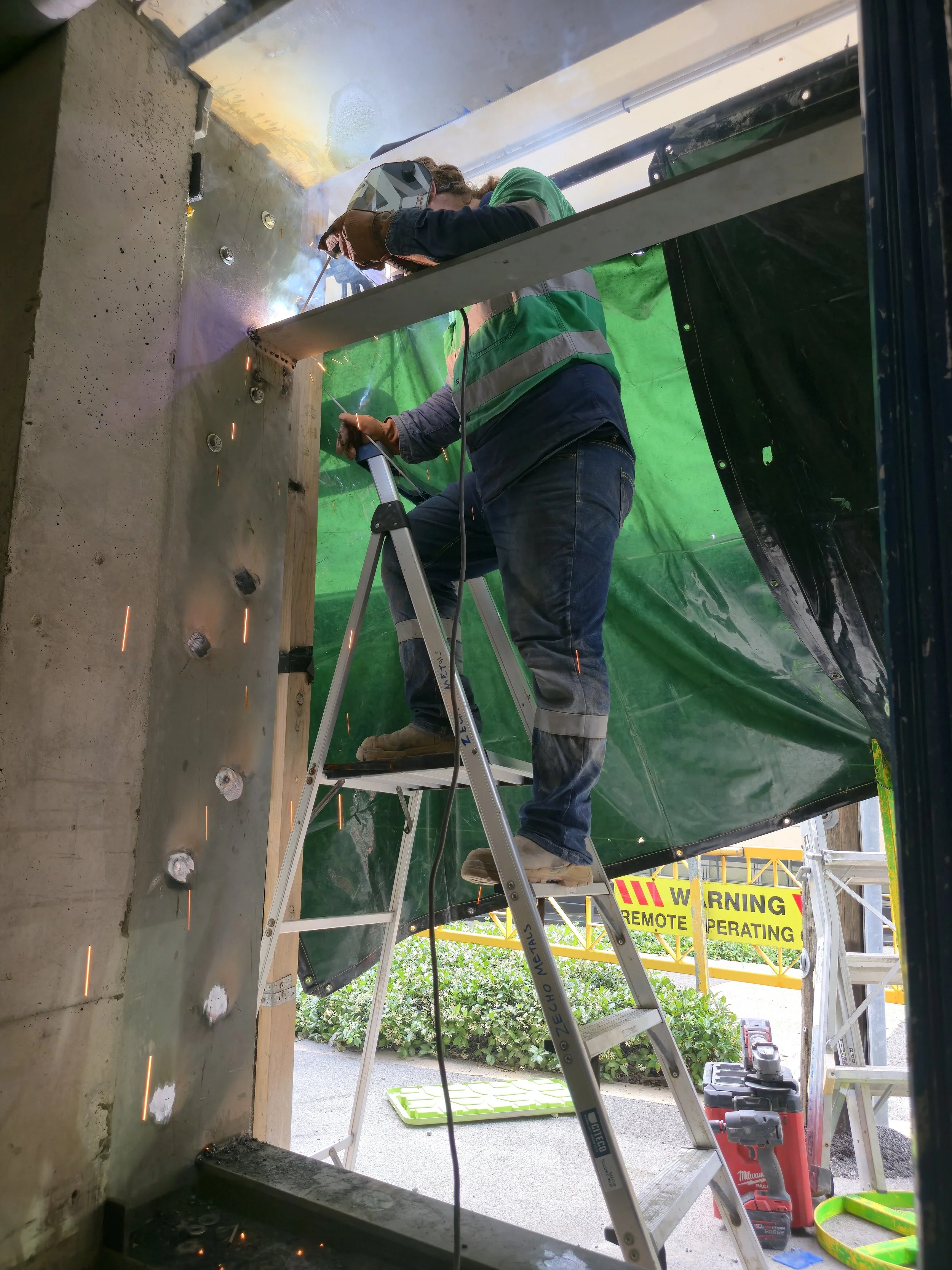 SCEGGS Welding Door Frame