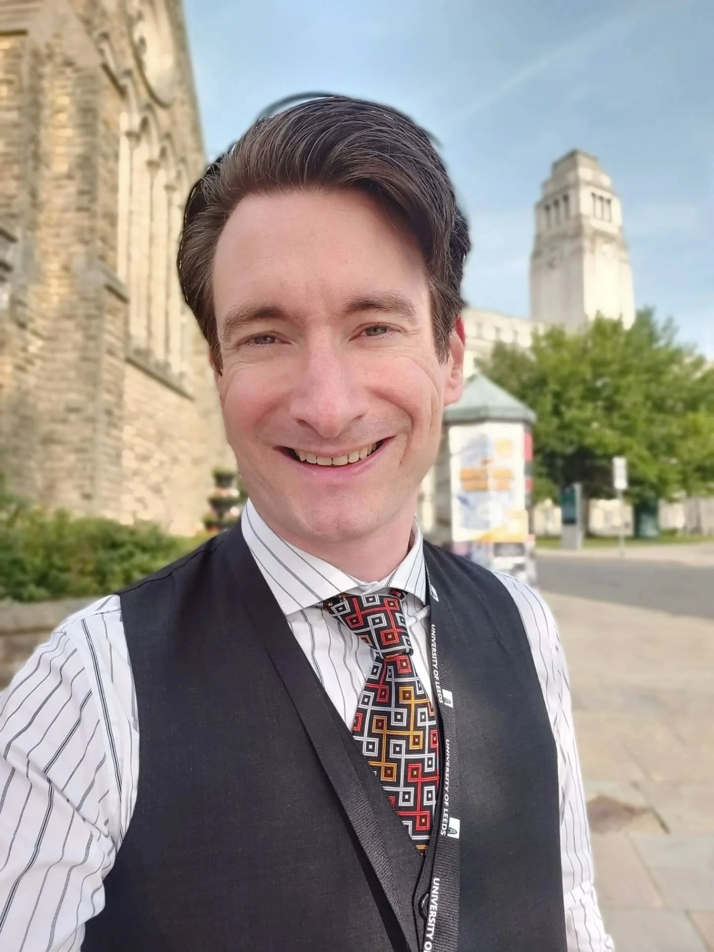 This summer, I'm teaching at the University of Leeds. Naturally, I'm making sure I'm wearing a few #007 inspired pieces, the #theworldisnotenough tie from @magnoliclothiers , a #bespoke shirt inspired by one worn by #rogermoore in #themanwiththegolde