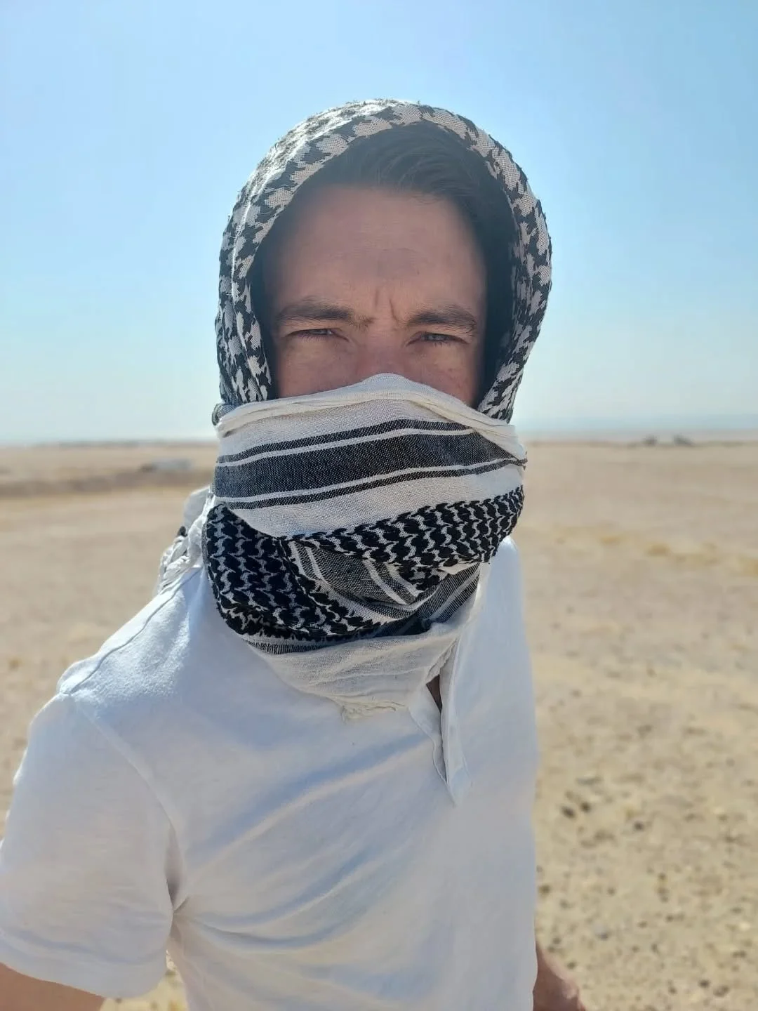 Today's #podcast is: &quot;Brits in the Desert &ndash; My Family in Kuwait, 1978 [Episode 196]&quot; available on #itunes , #spotify , #audible , etc!

I share my parents&rsquo; letters, written from Kuwait in 1978, and I reflect on their first exper