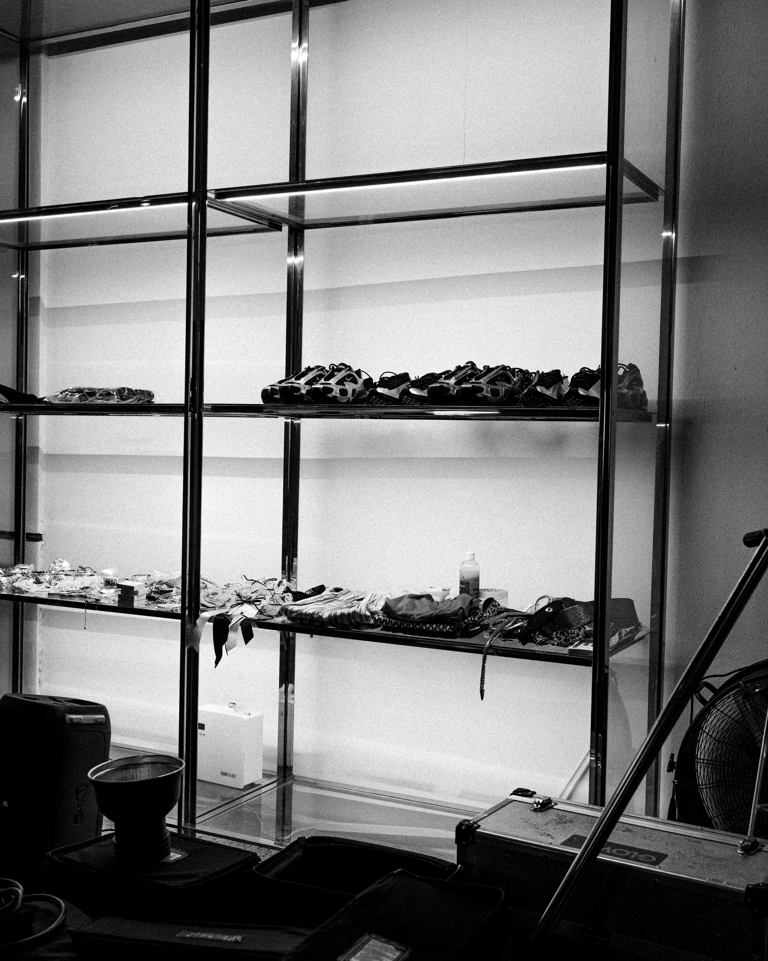 NIKE AIR MAX_-8.jpg