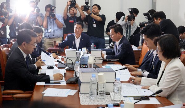 [Yellow Envelope Act Clears Committee: A Structural Shift in Korean Labor Law]