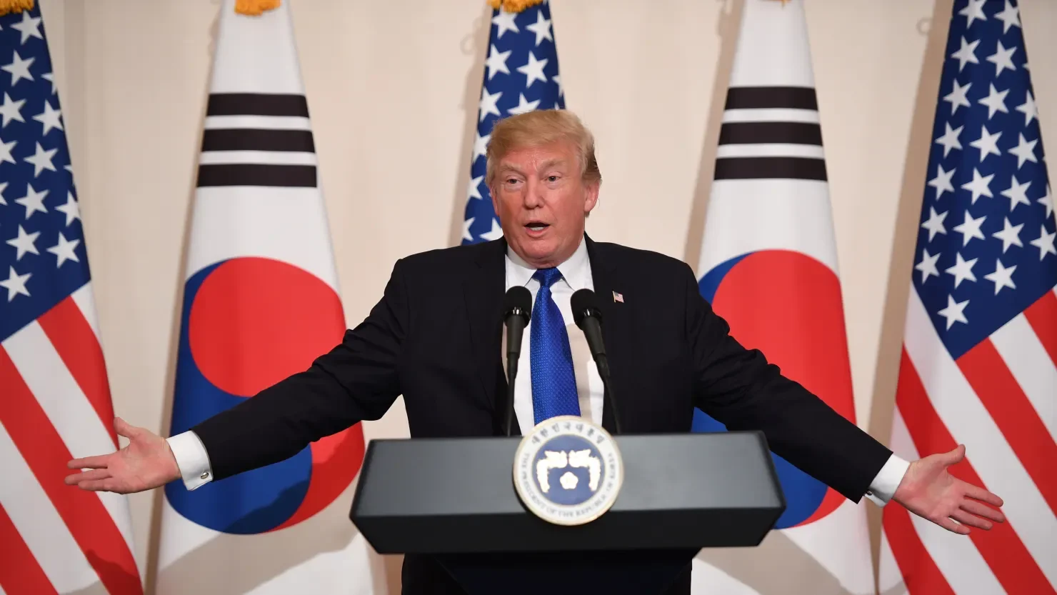 🟡 Trump announces trade deal with South Korea, setting tariffs at 15%