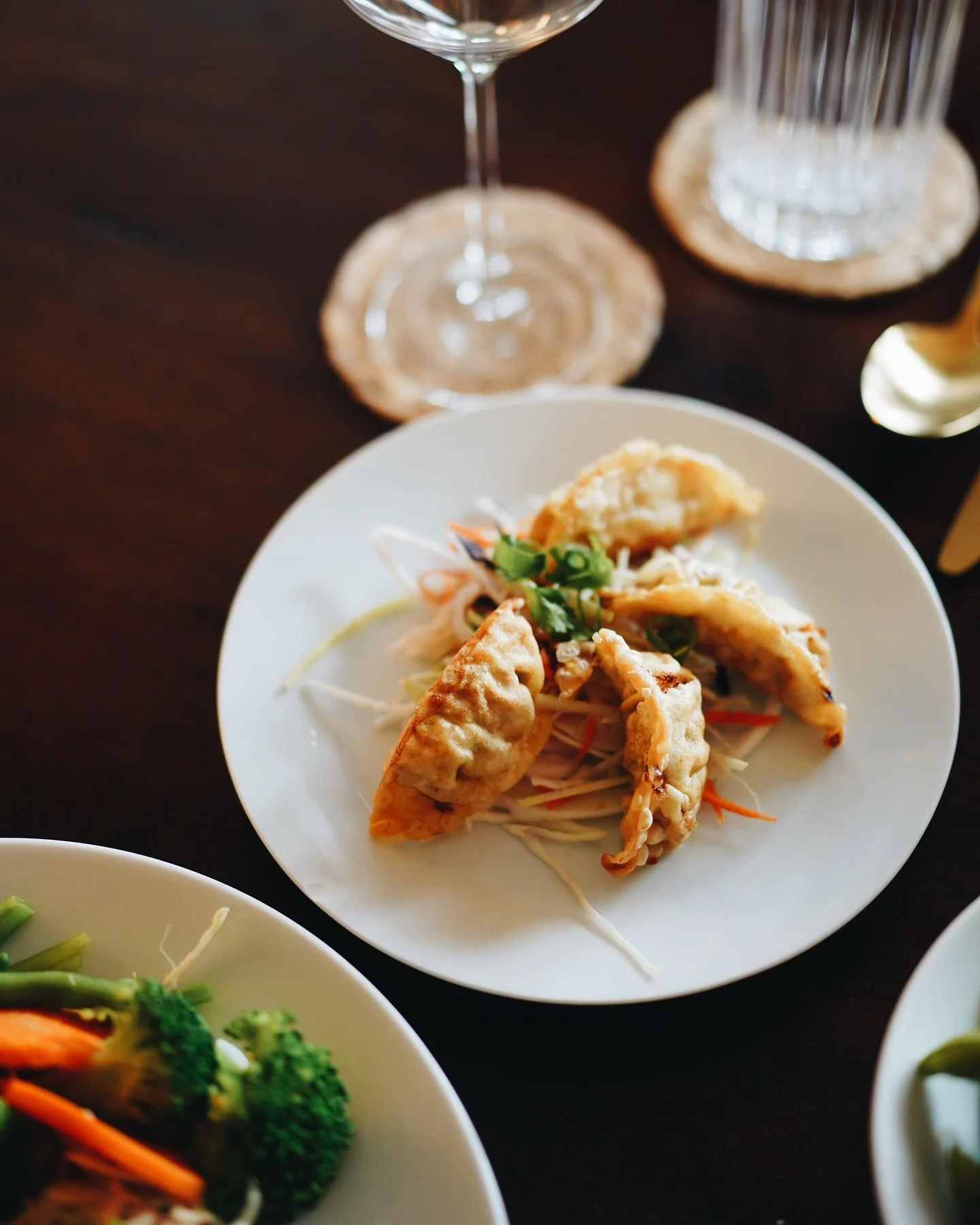 ASIA TO GO &ndash; NUR BESSER 🥡🌶️🚀

Frische Fusion-Kitchen, voller Geschmack und ohne Wartezeit.
Abholen oder liefern lassen &ndash; Du entscheidest! 🤩🍜

#vydelivery #modernasian #finefusion #asiatischek&uuml;che #lieferservice #glutenfrei #fusi