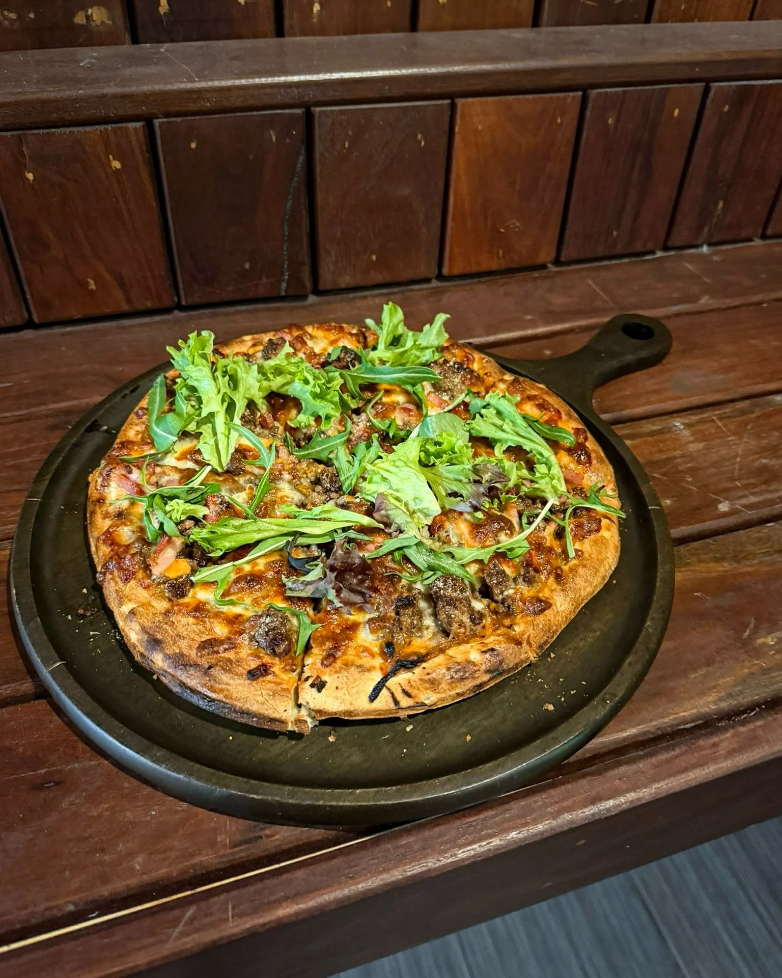 September&rsquo;s Chef Specials are bringing two very different moods 👀

🍕 Loaded Cheeseburger Pizza | $26 Everything you love about a cheeseburger, loaded onto a pizza. Beef mince, crispy bacon, caramelised onion and our special Valley sauce, fini