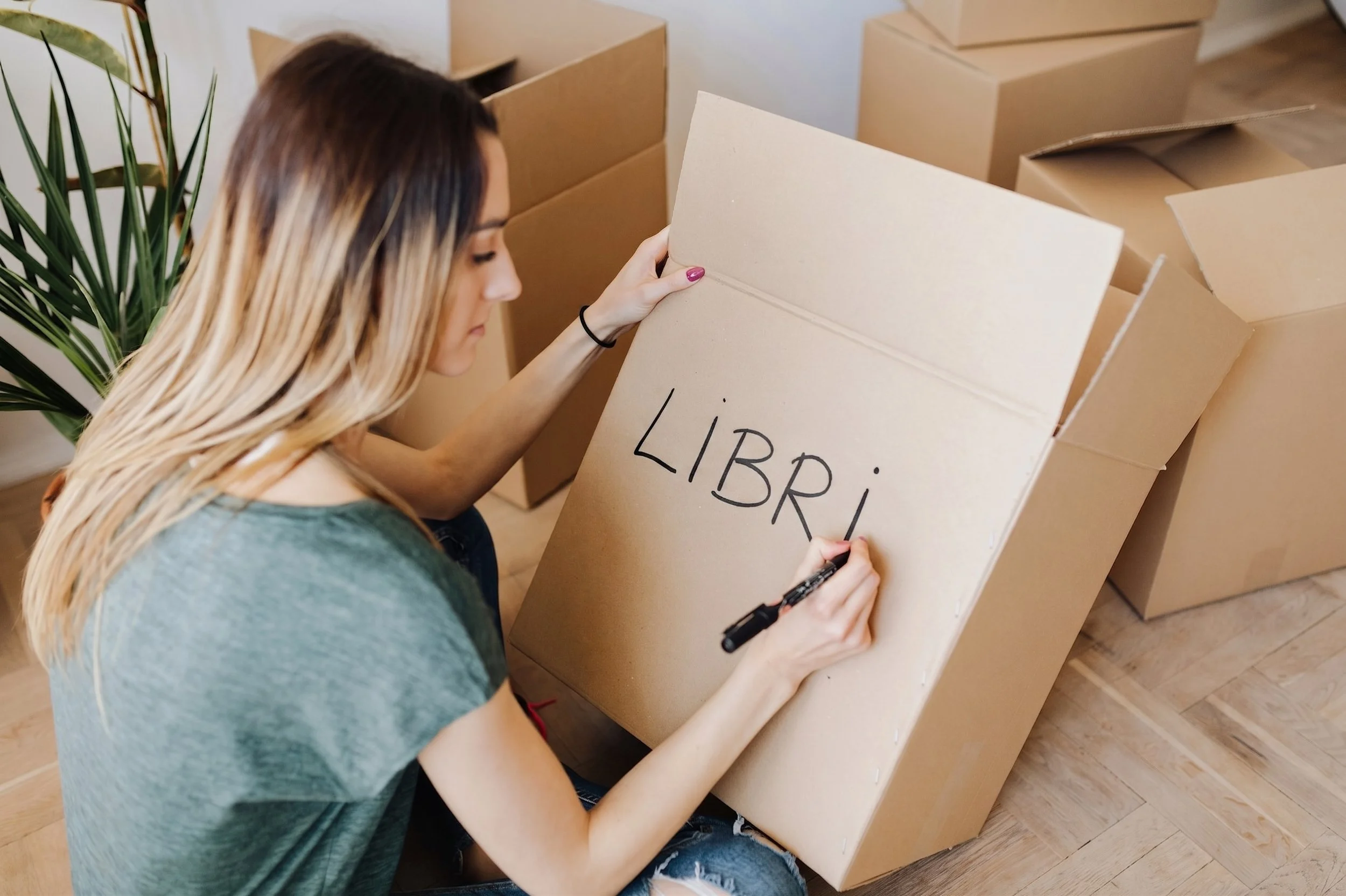 Come liberare spazio in casa a Milano: decluttering + deposito, la soluzione!