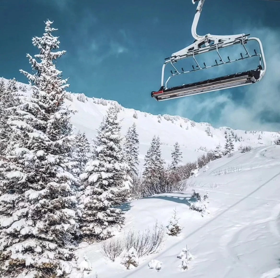 A full ski week from Belfast for &pound;1,765pp, and all except food is included. 🎿

You&rsquo;ll spend 7 nights in Flaine, right in the Grand Massif ski area, with plenty of skiing for beginners and intermediates, and enough variety to keep stronge