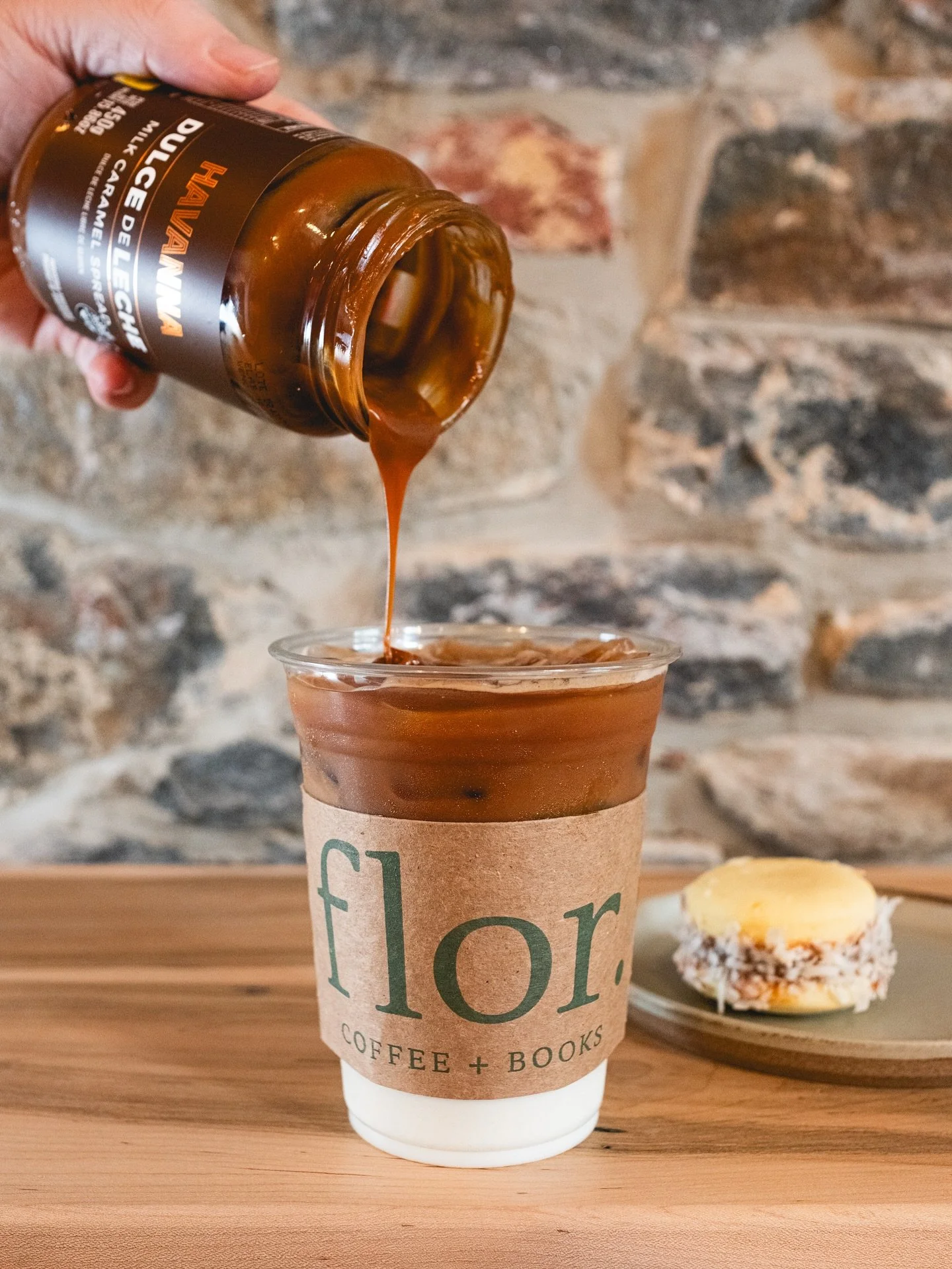 Our dulce de leche latte is smooth, sweet, and makes the perfect pick me up✨Crafted to comfort, made to savor - come in and try your new favorite fall drink!🍂