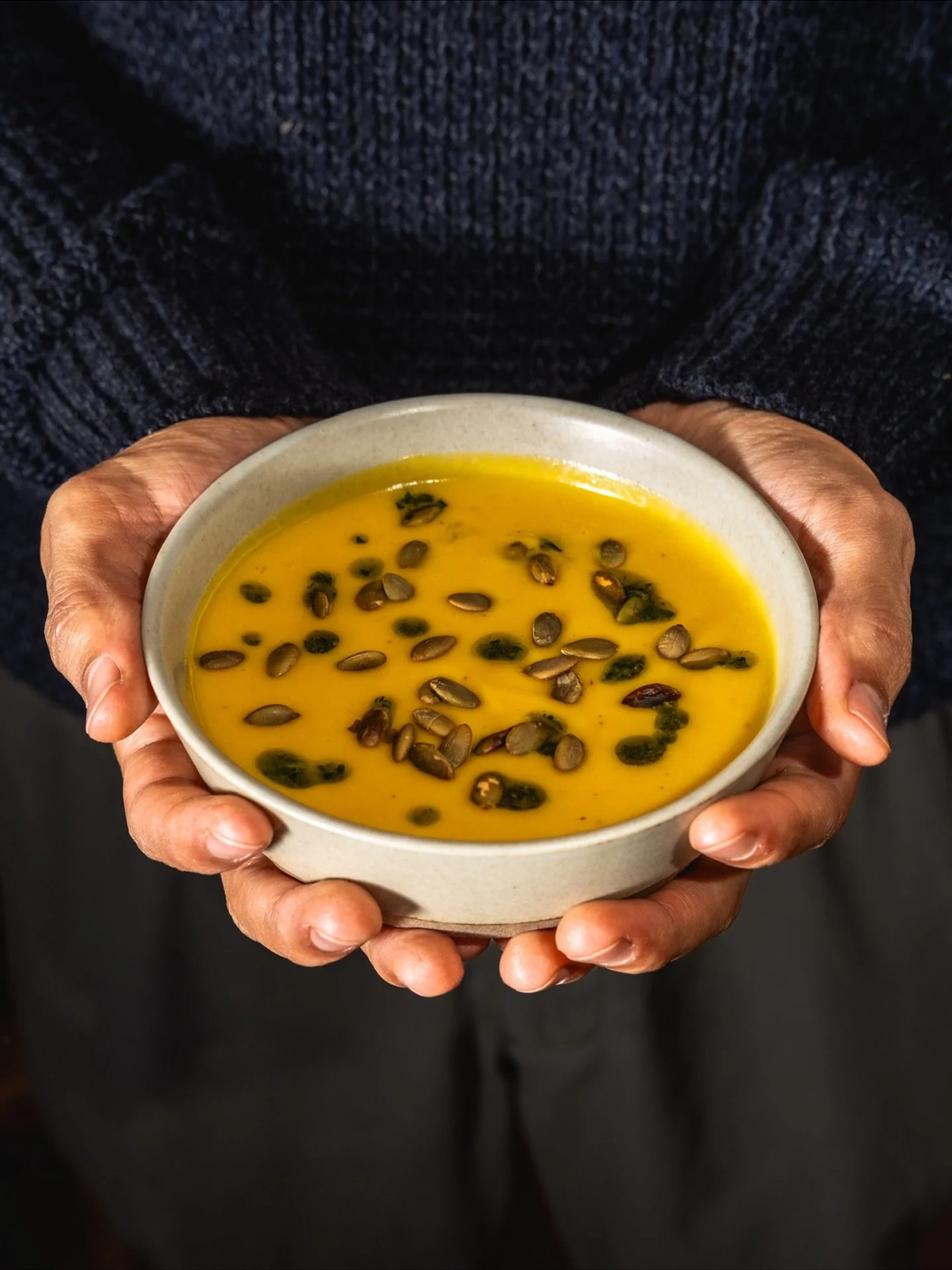 Meet the new fall menu:

Creamy Pumpkin Soup 🥣 Silky butternut squash blended with coconut milk, thyme, carrots and a touch of pumpkin spice. Topped with toasted pumpkin seeds and a drizzle of herb pesto.

Pumpkin Kale Salad 🥗 A bright, nourishing 