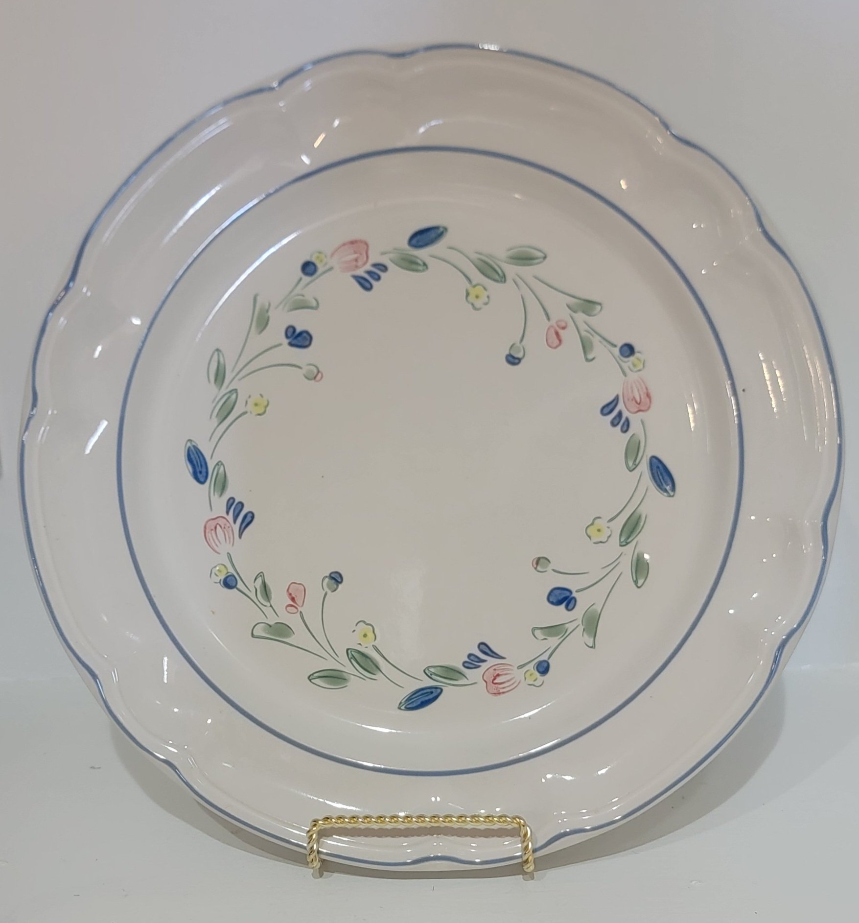 Hearthside "Floral Expressions" •
Dinner Plate •
Quantity in Stock: 1