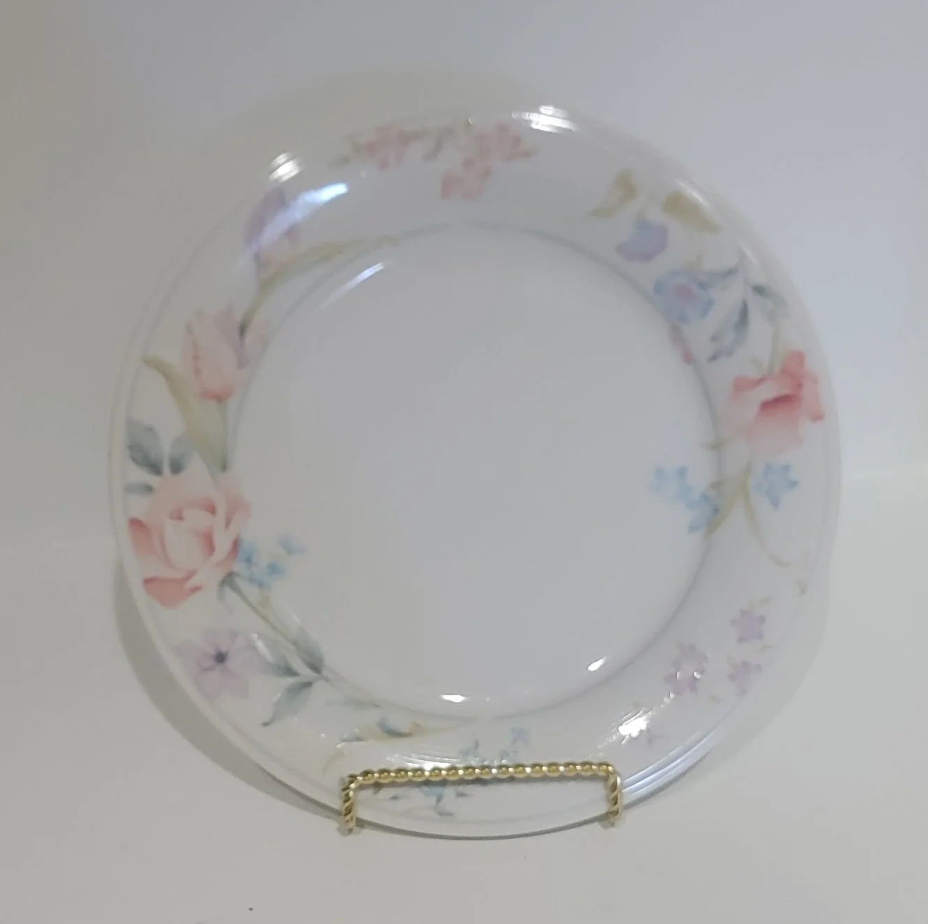 American Limoges "Flowers" •
Salad Plate •
Quantity in Stock: 3