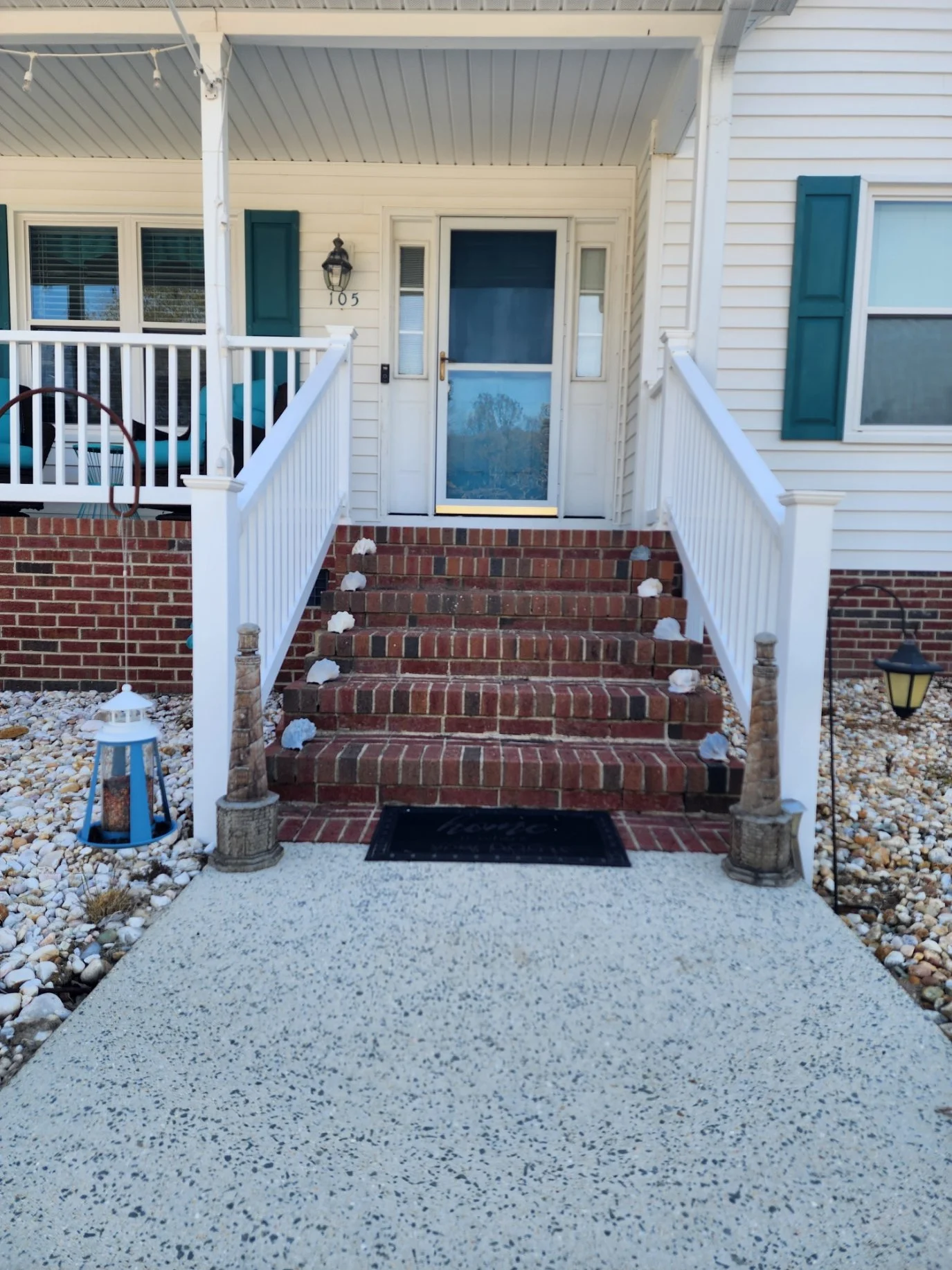 Front Steps 2.jpg