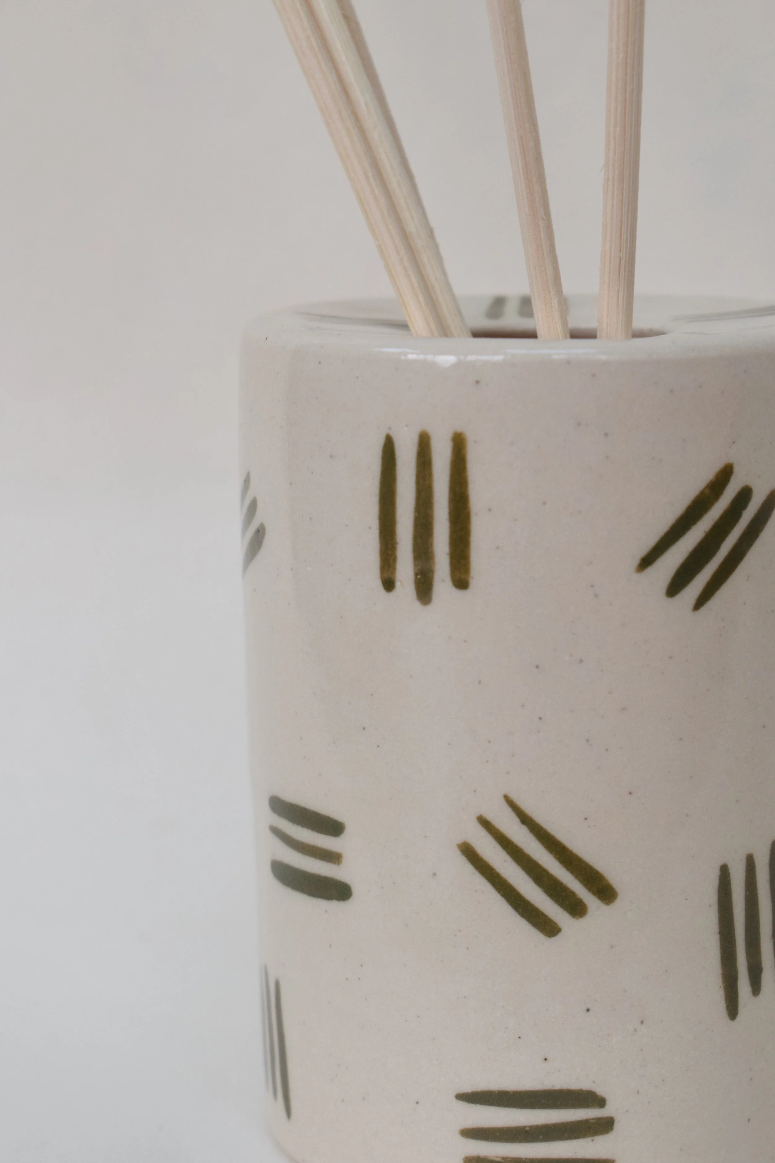 J Lucas Pottery_dash diffuser_closeup.jpeg