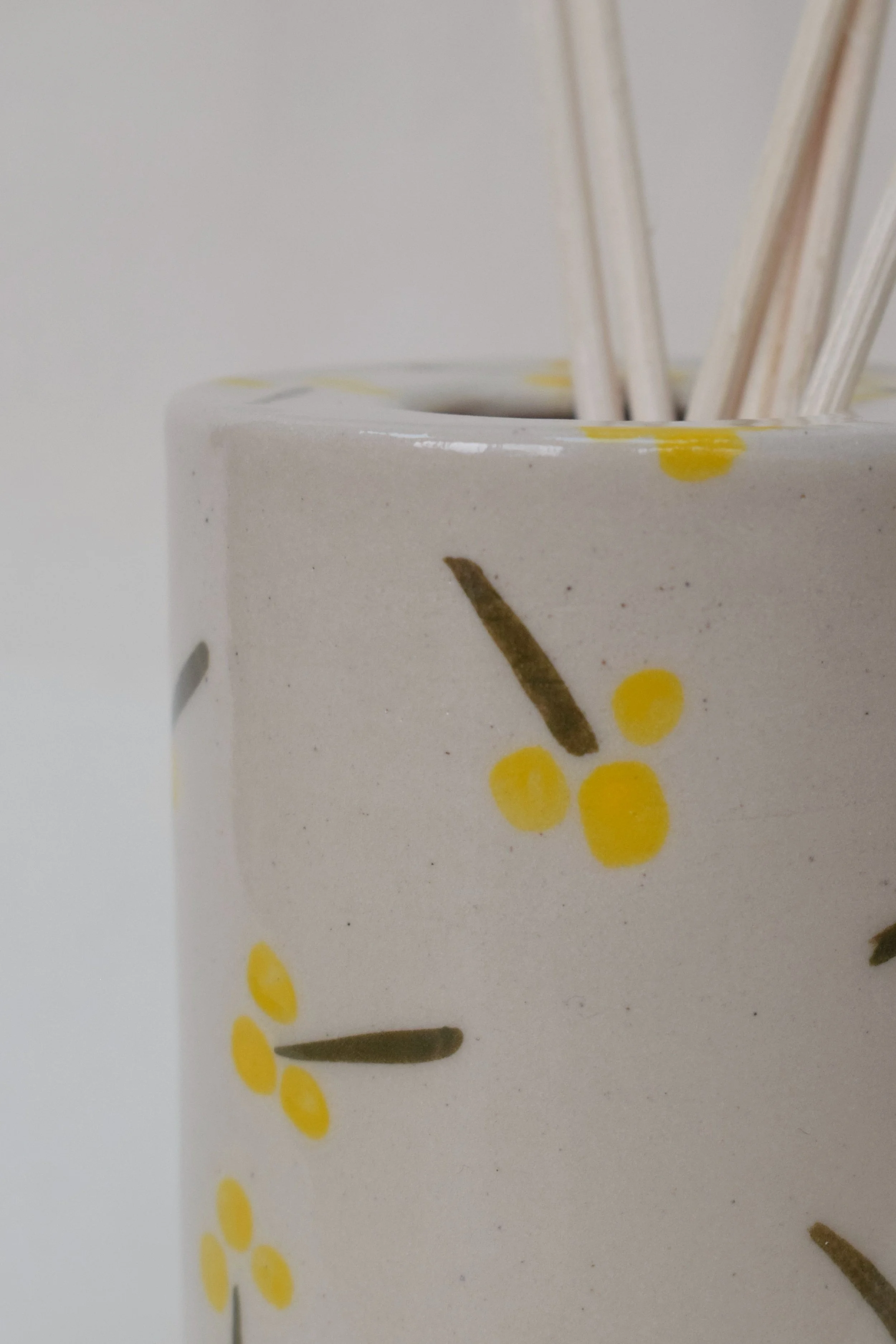 J Lucas Pottery_buds diffuser pot_closeup.jpeg