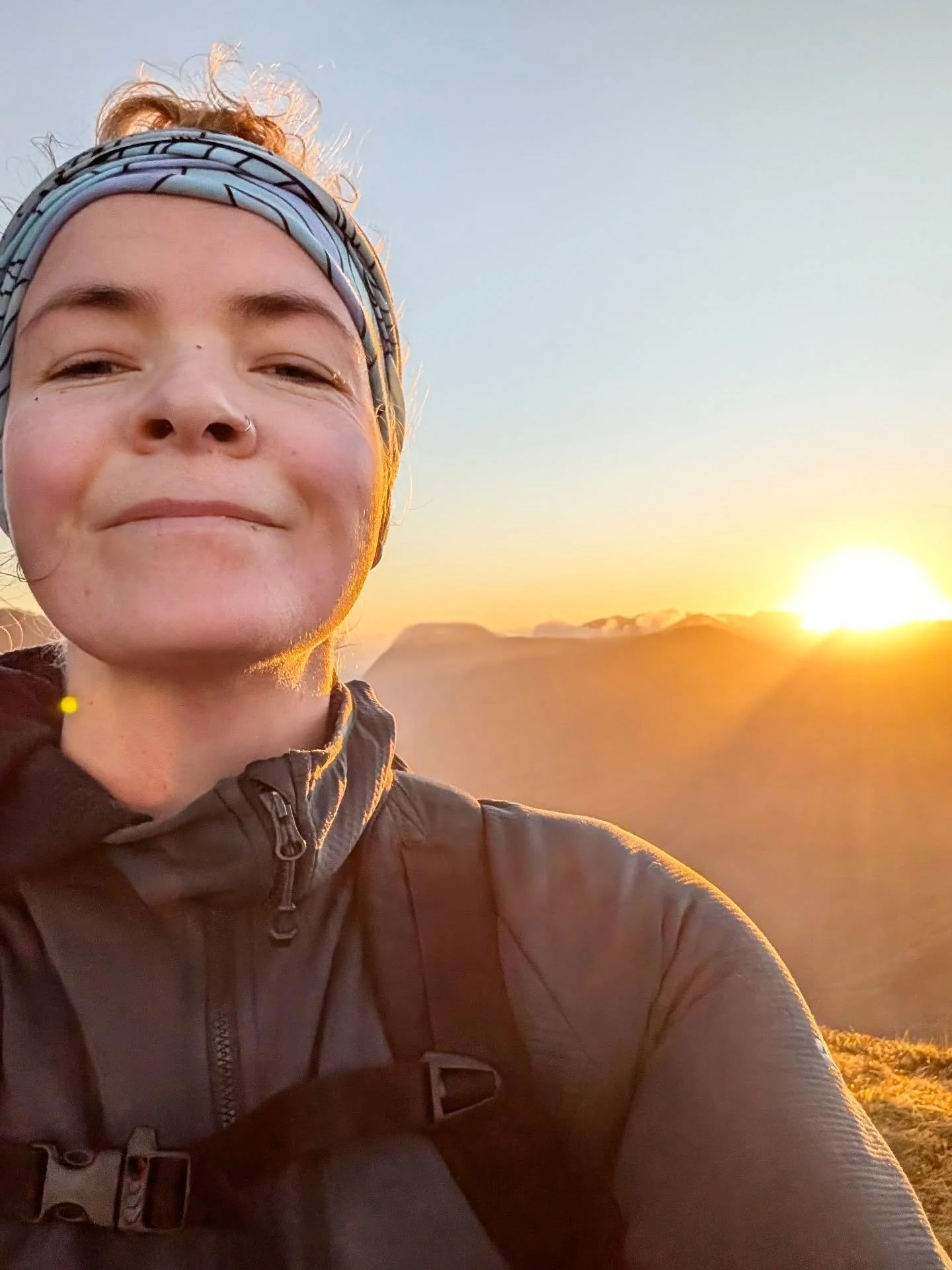 My out of office getaway took me up to Glencoe on a quick solo mission pre xmas. Camping in the clouds somewhere on the Aonach Eagh ridge gave me some time to reflect on a unbelievable year and the busiest December I've ever had! 

Moving from NZ to 