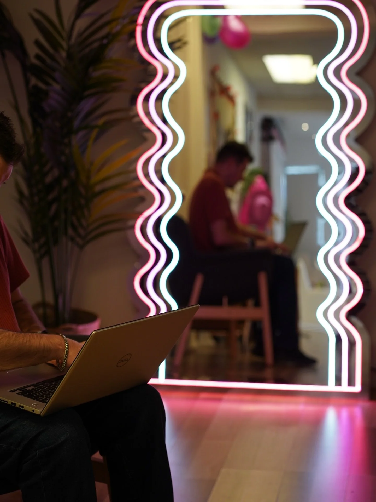 We took a &lsquo;pause&rsquo; on our co-working days in December as we&rsquo;ve been busy with other offerings 📸

BUT not to worry.. they will be back from JANUARY 🗓️ and from the new year we will be holding weekly co-working sessions (yay!).

To m