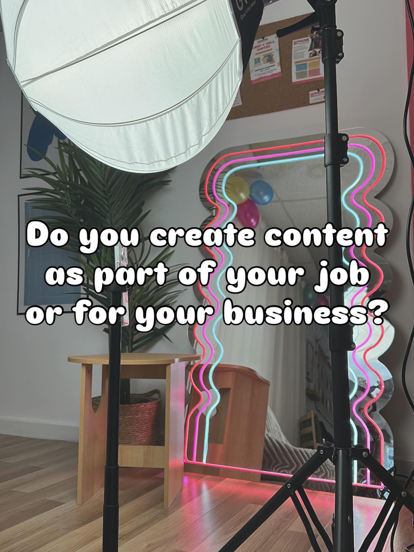 Do you create content as part of your job or for your business? 

Do you struggle to find the time or does your lighting or background not look right.🤯

Hire out the studio space at Pause Creative Studios and get creating! 🎉

We have all the aesthe