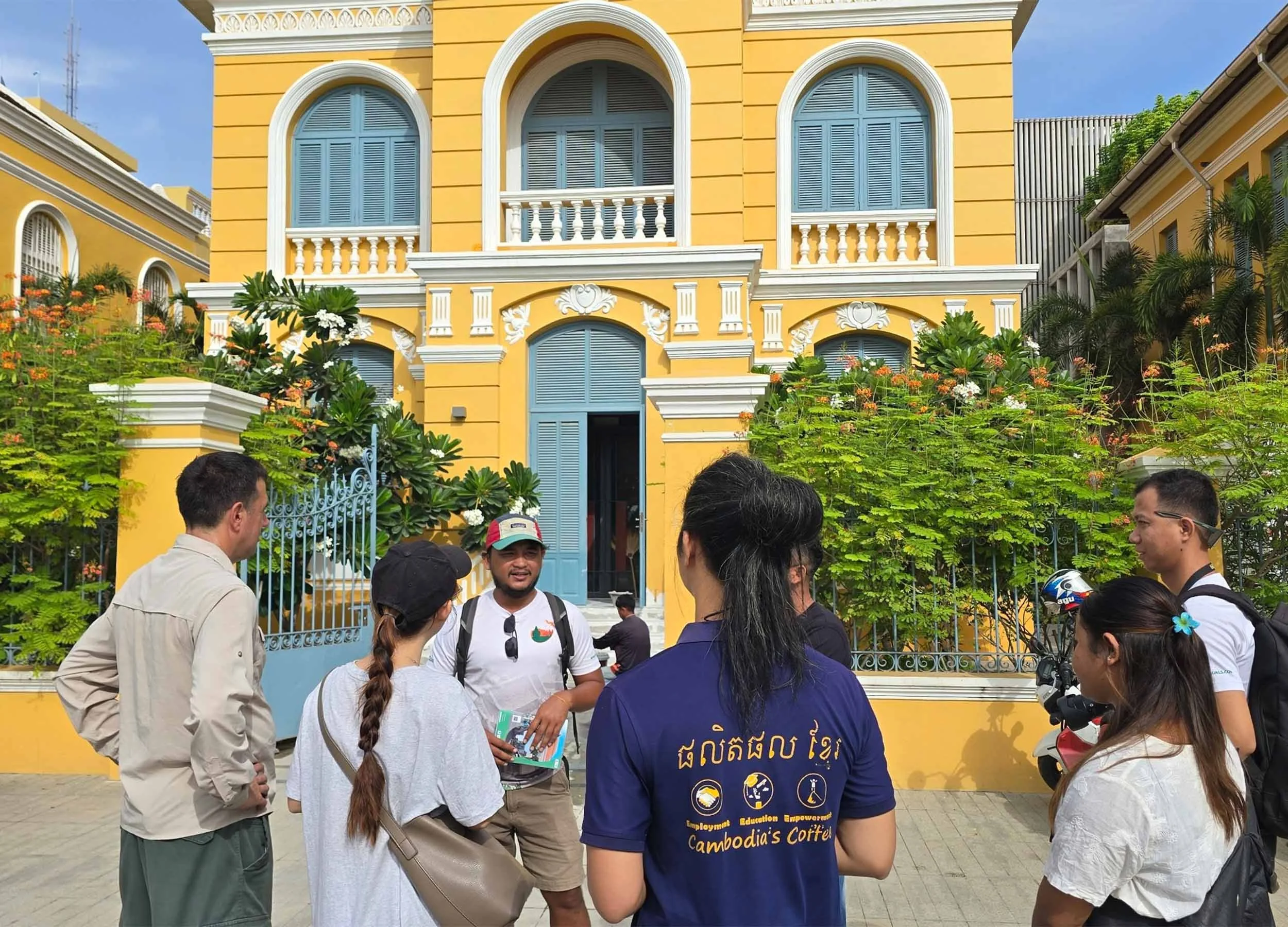 Guests joining our Battambang heritage walk tour in Battambang city. We were standing in front of Battambang museum