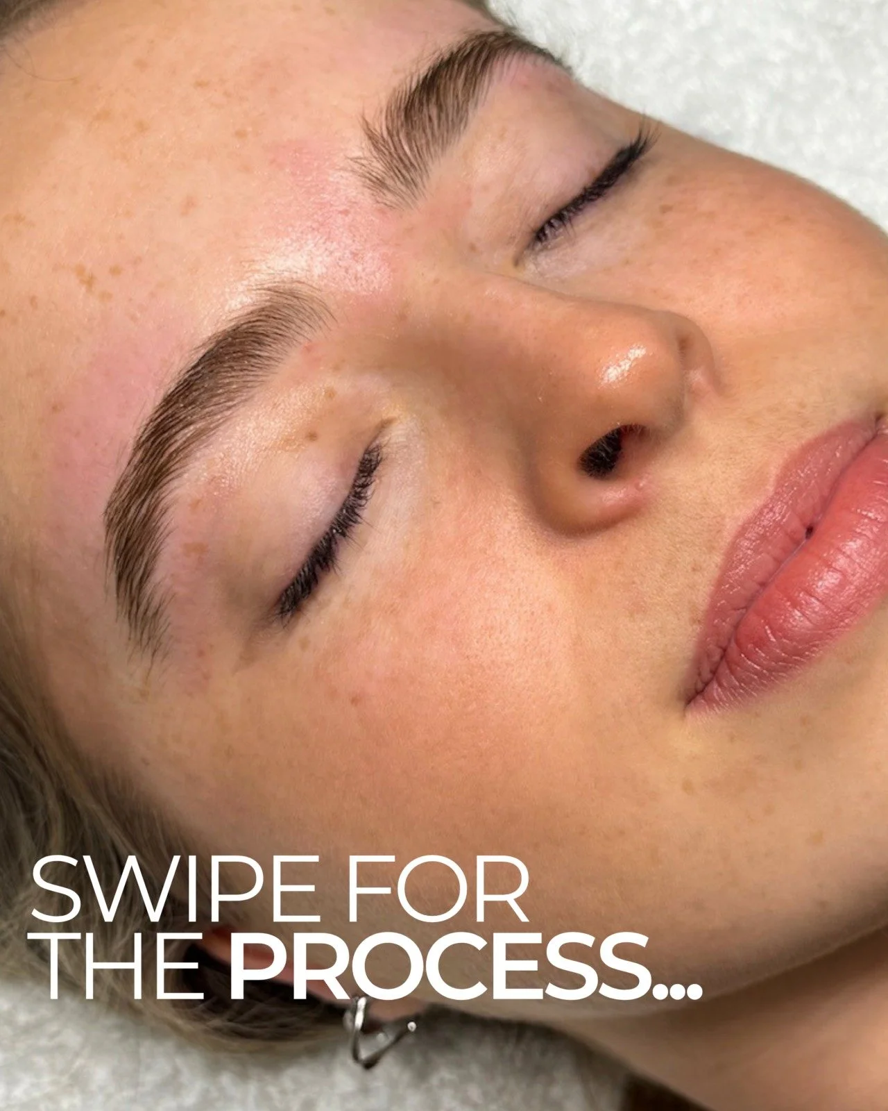 Let's let you in on our process for a lash lift and tint + a brow wax and lamination! 
ㅤ
RUN, don't walk to the beauty room...book via the link in our bio 💋
ㅤ
🏷️ lash lift Brisbane, lash lift and tint Brisbane, brow sculpt Brisbane, brow lamination