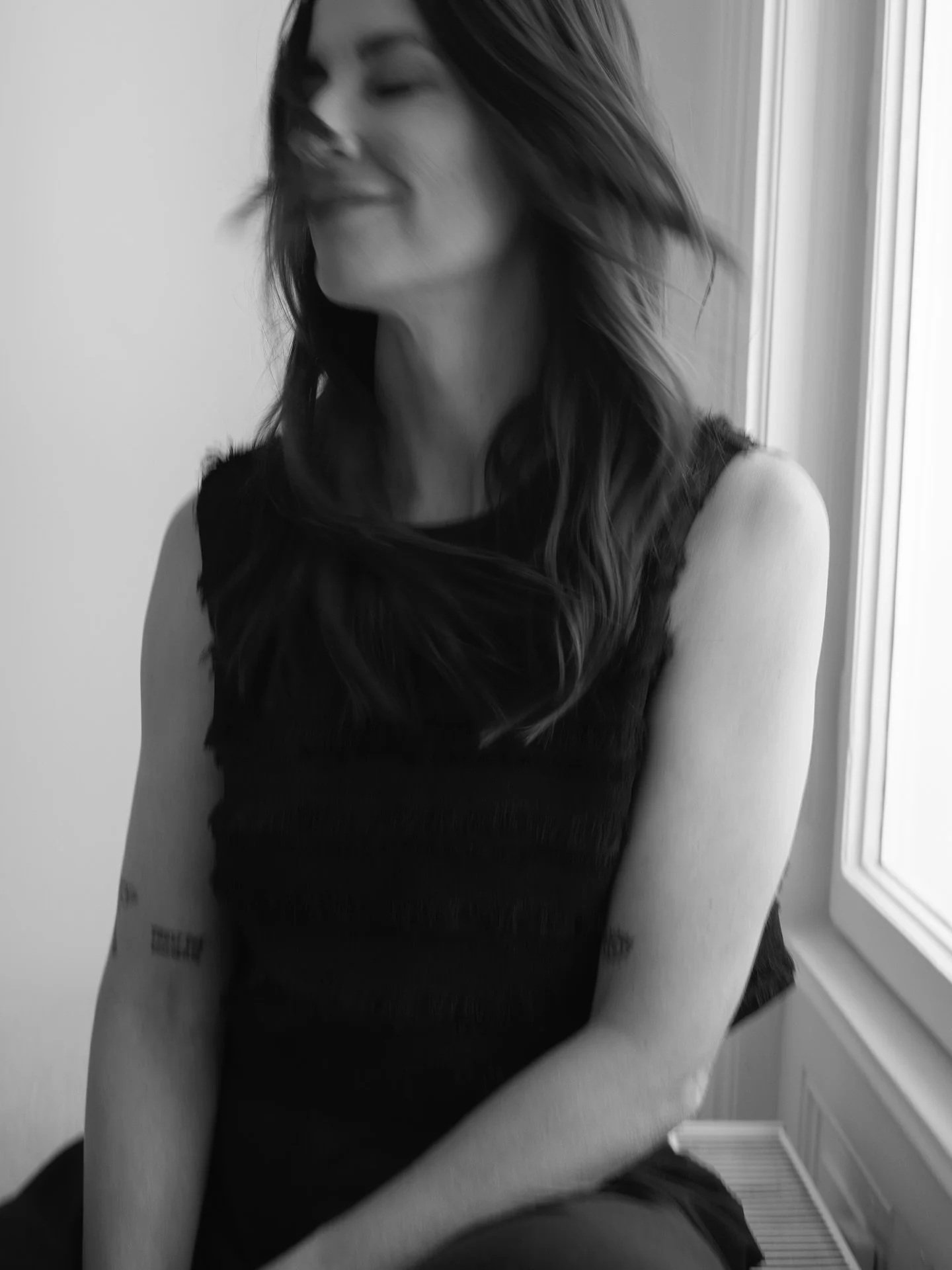 Ich erlebe es oft &ndash; und es macht mich jedes Mal nachdenklich. Wie schwer es vielen f&auml;llt, anderen Frauen ehrlich etwas zu g&ouml;nnen. Ohne innerlich zu vergleichen, ohne dieses kleine Ziehen im Bauch.

Ich finde das traurig.
Weil es zeigt