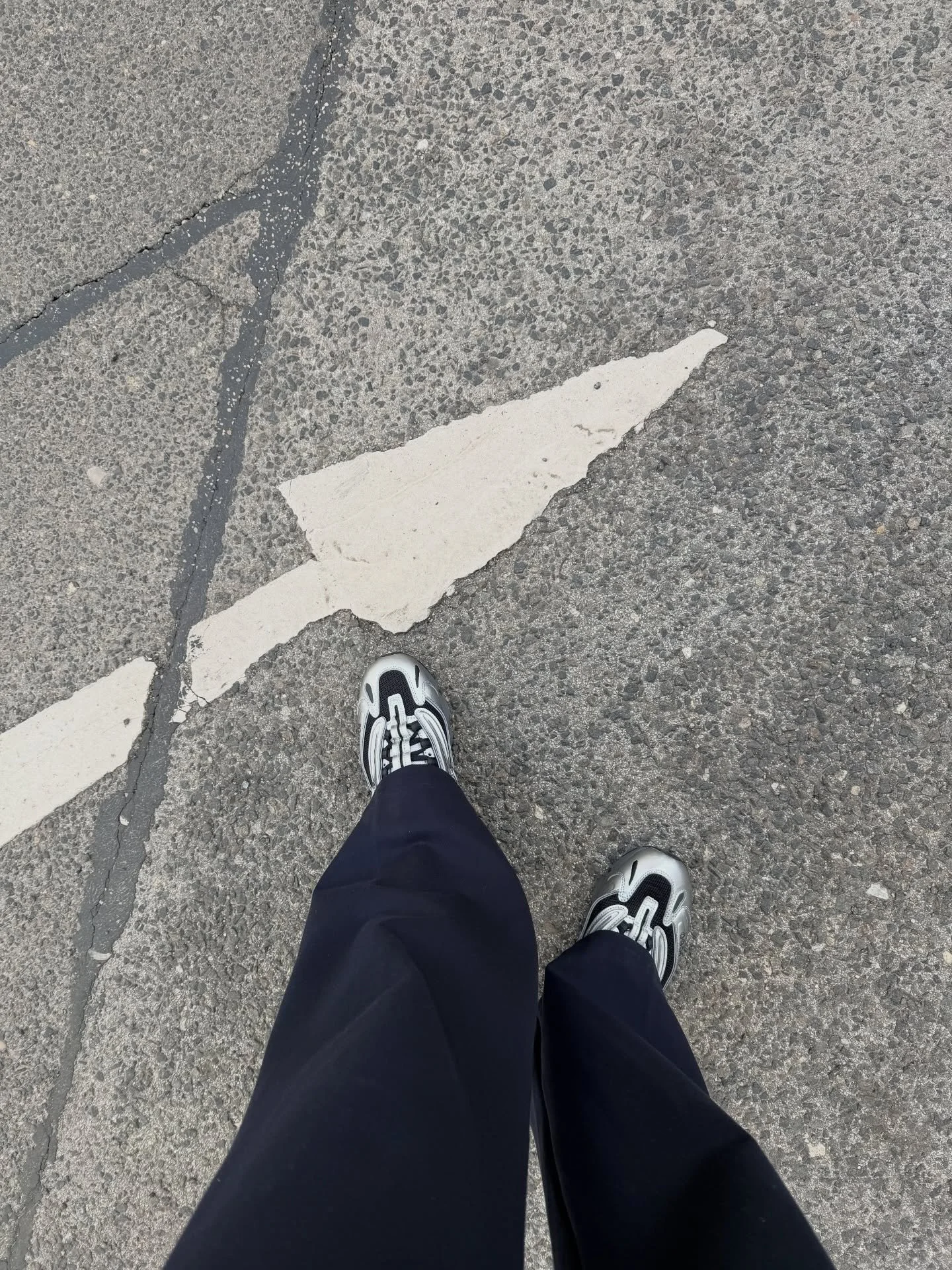 Der Februar war&hellip; durchwachsen. Manchmal sch&ouml;n. Manchmal schwer &ndash; sehr schwer. Viel im Au&szlig;en, viel im Kopf.

Und trotzdem hat er mir etwas sehr Klareres gezeigt: Mein Job gibt mir Halt. Wirklich. Diese Sessions, diese Frauen, d