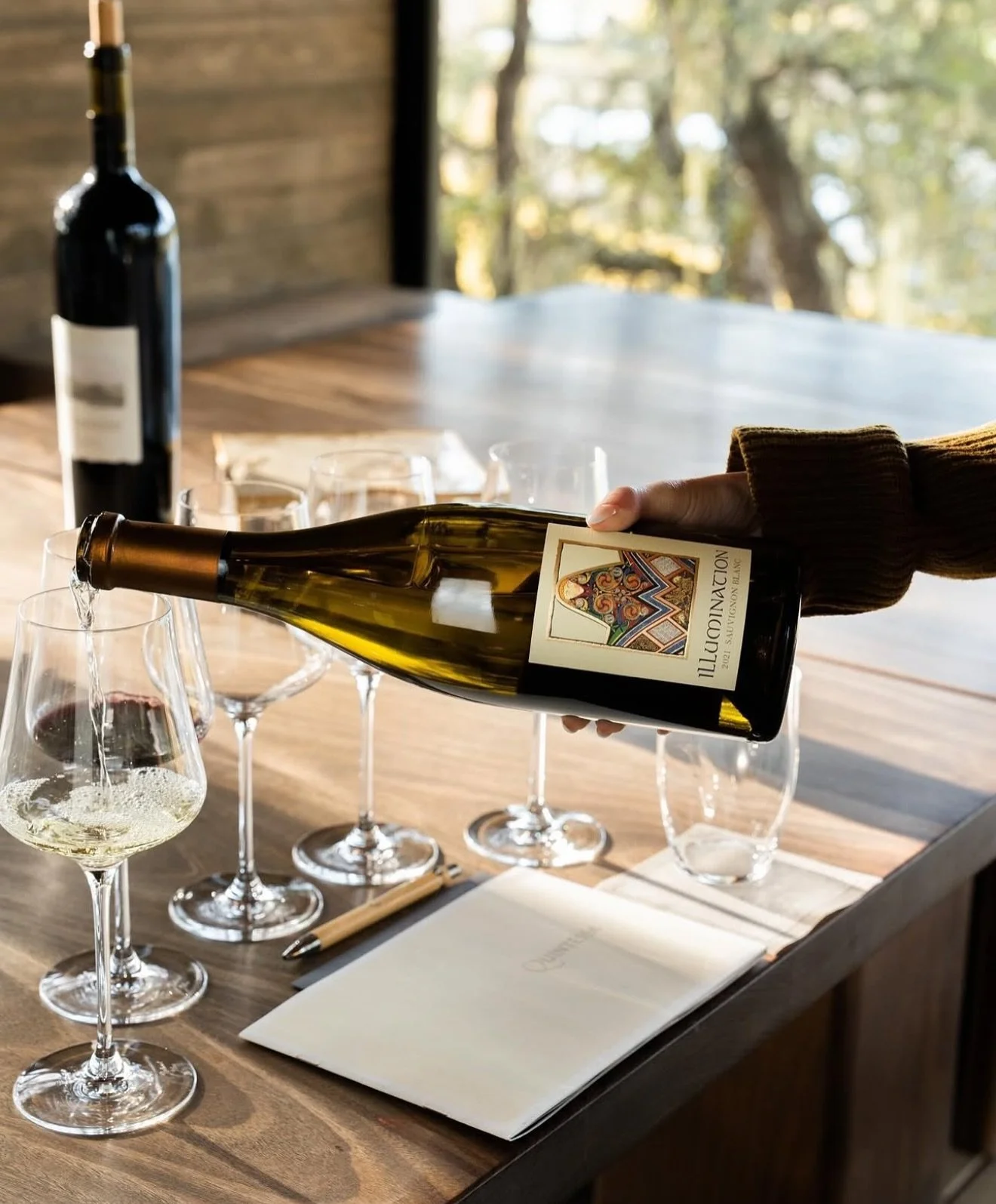 From the rolling vineyards of Rutherford to your table at Sophia Steak&mdash;experience the artistry of one of Napa Valley&rsquo;s most celebrated estates.

Join us for an unforgettable Huneeus Winemaker Dinner with Rebekah Wineberg, the visionary be