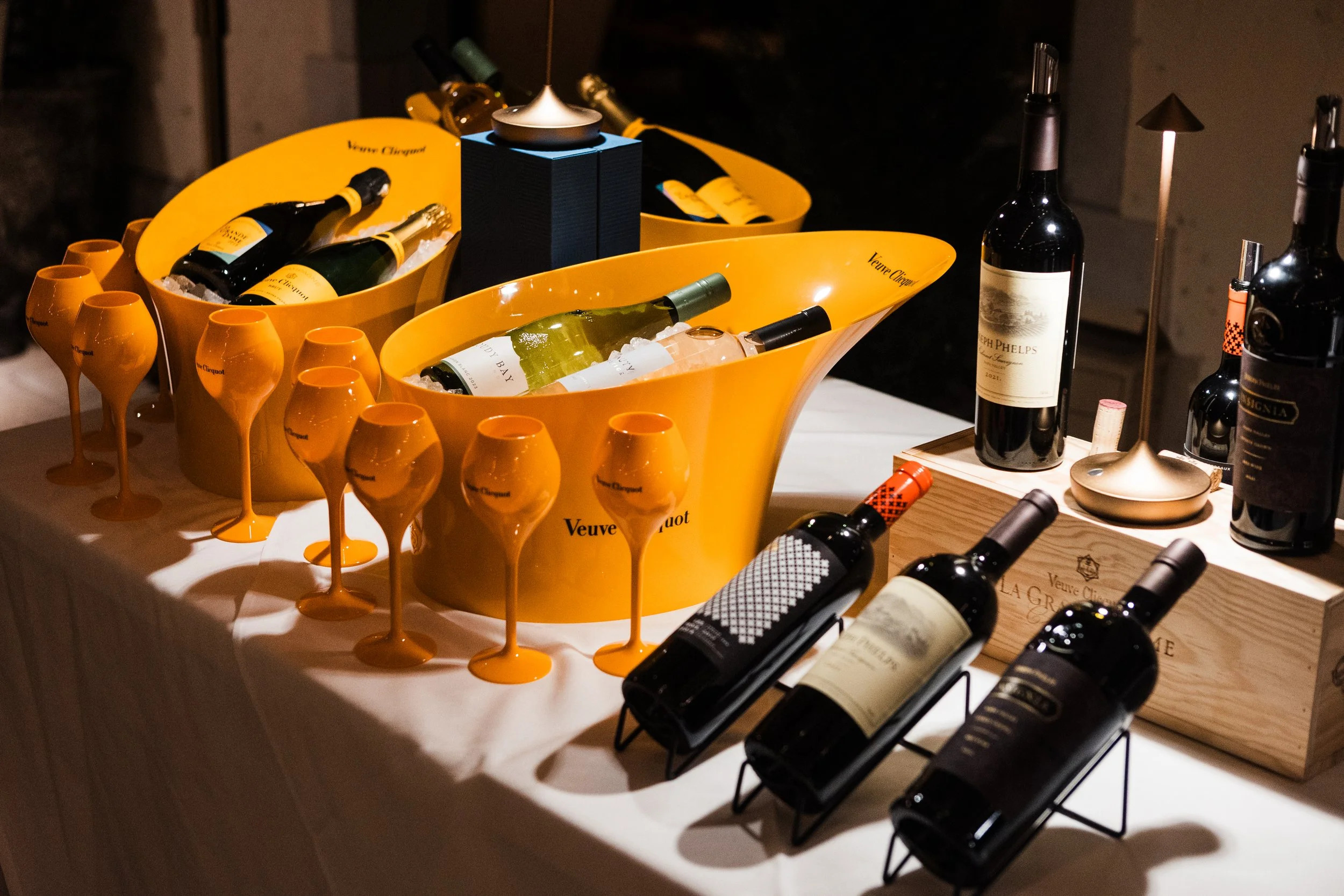 Holiday Marché Aux Vins