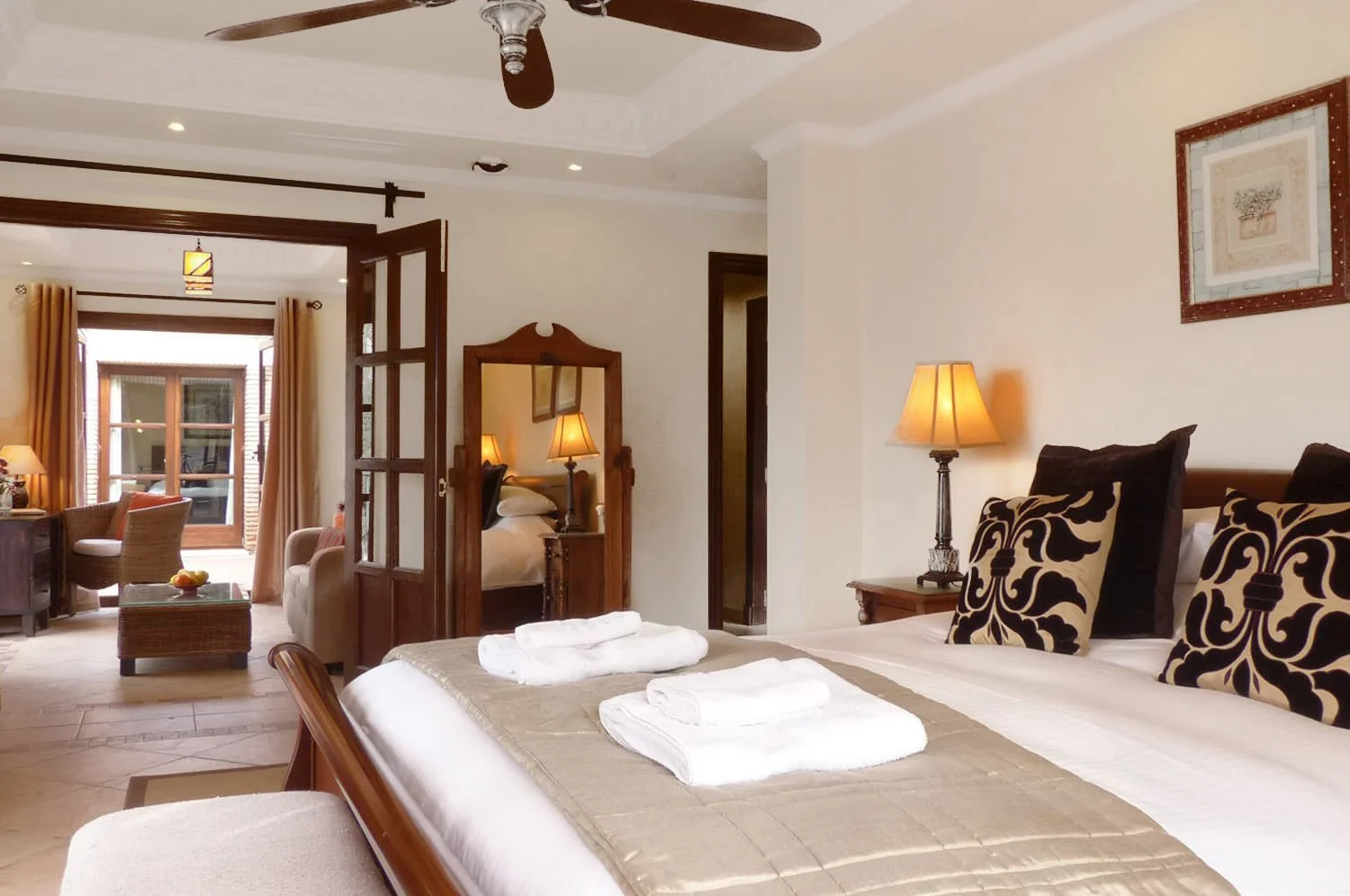 0040-CSB_Bedroom_1_sitting_area-pichi.jpg